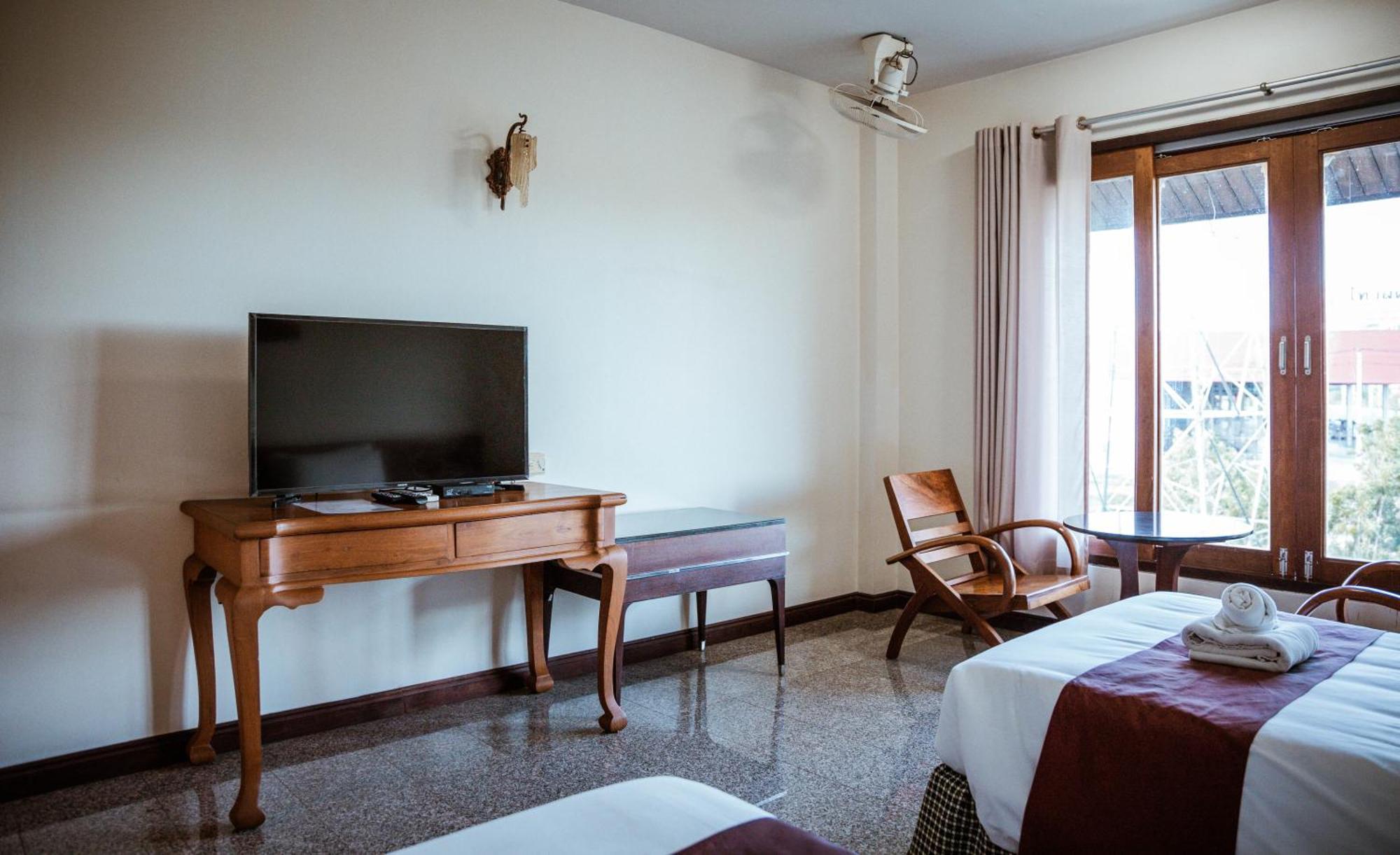 Andaman & Hotel 2*