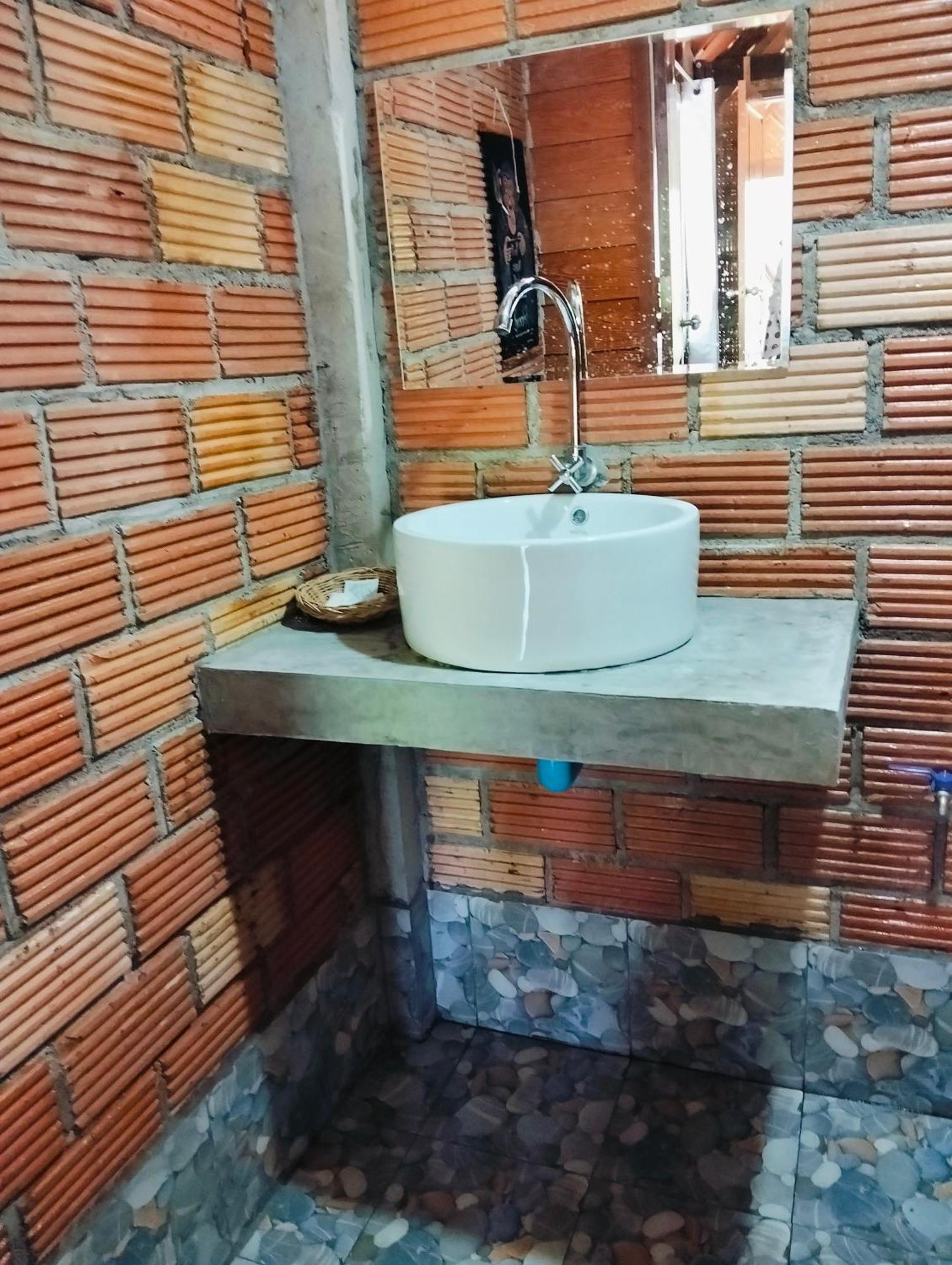 Dahla Lanta Hut * Koh Lanta