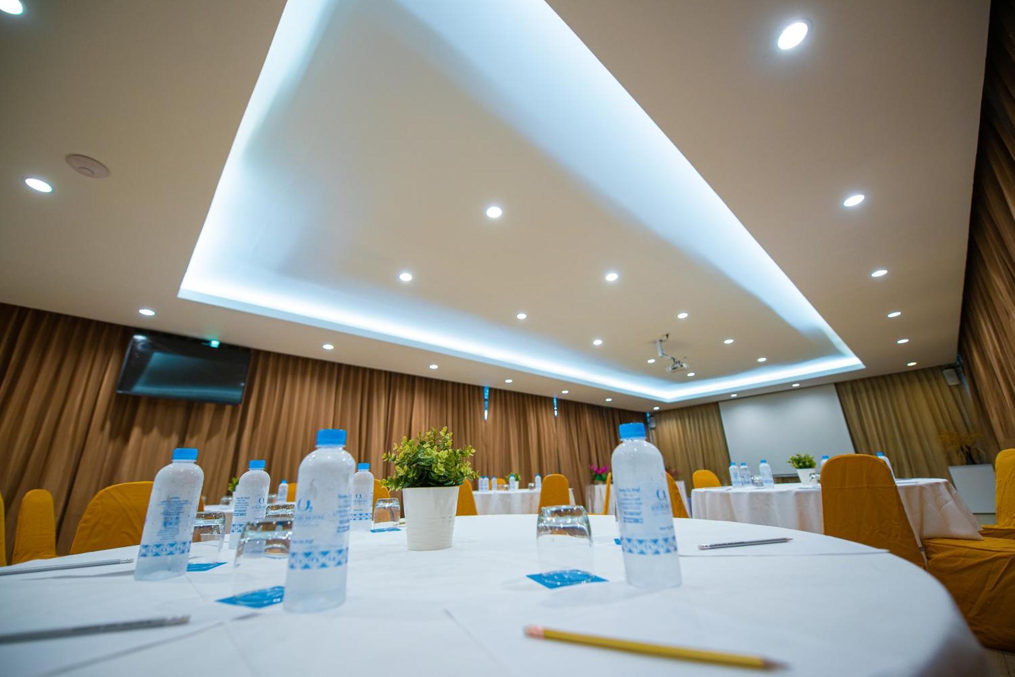 O2 Luxury 5* Bang Phli
