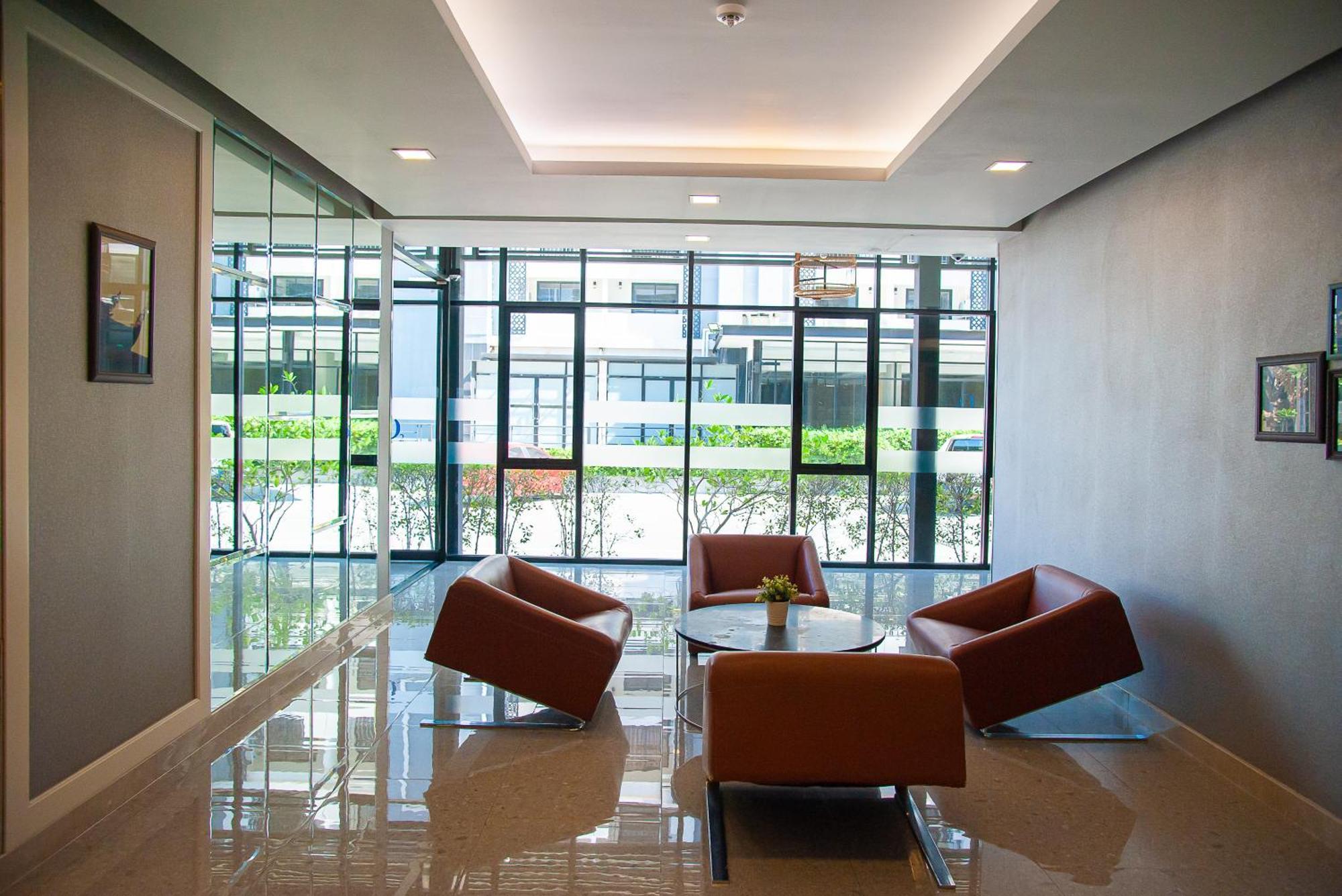 O2 Luxury Hotel Bang Phli