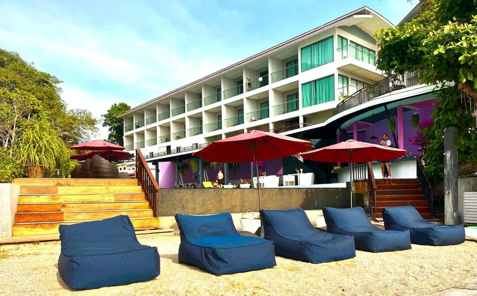 Sunset Beach Club & Spa Resort