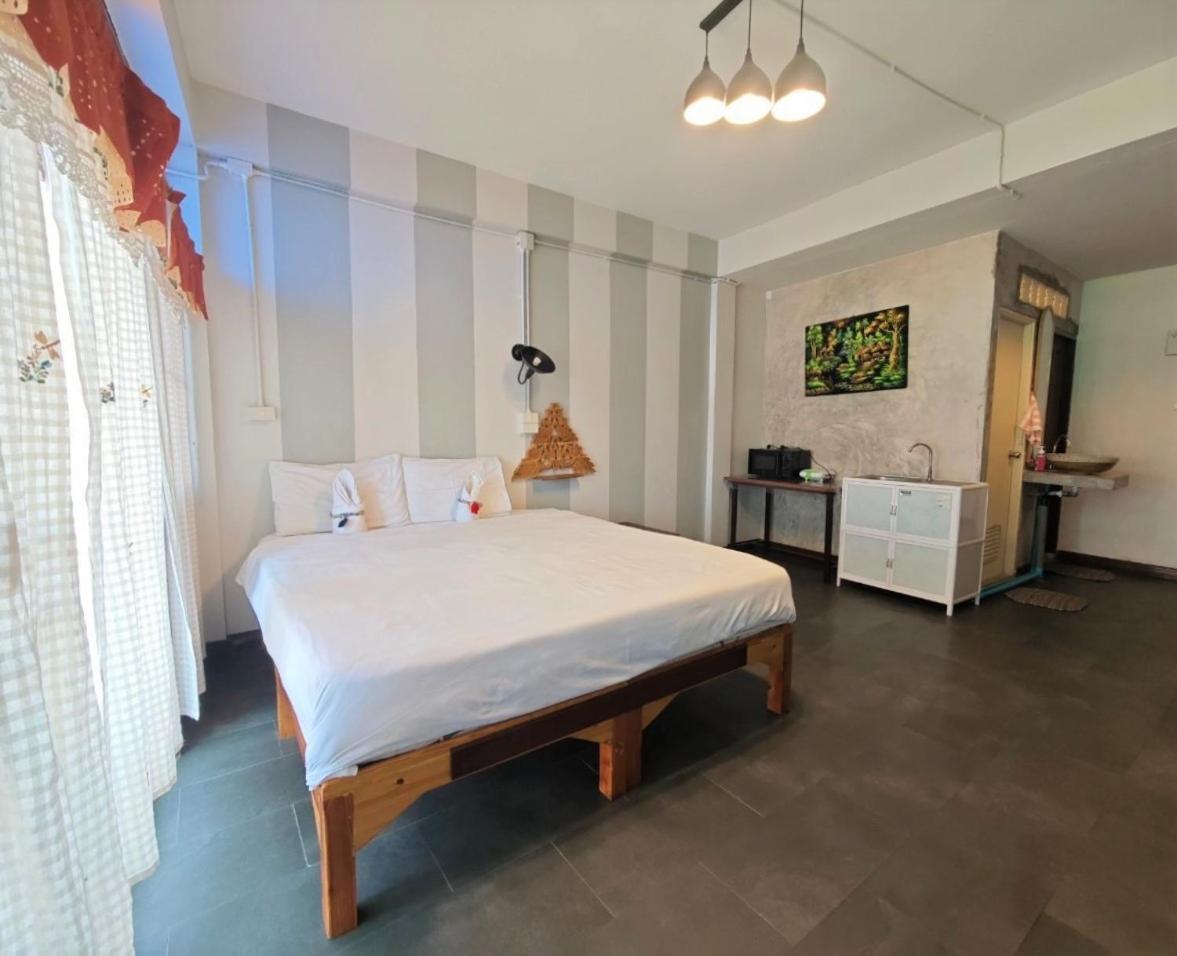 Guest house Retro At Phra Sing Chiang Mai