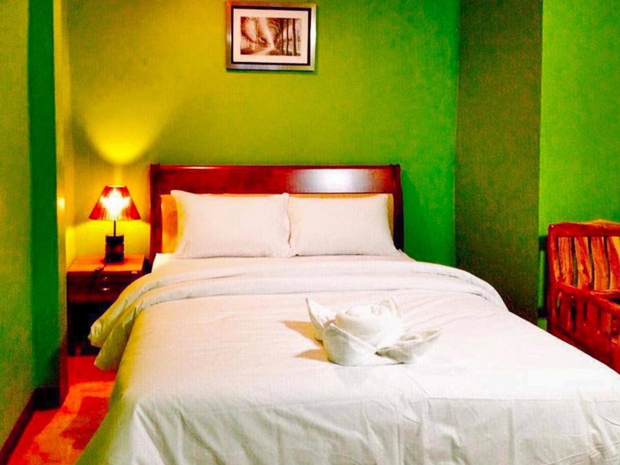 Pruksa Hotel Det Udom