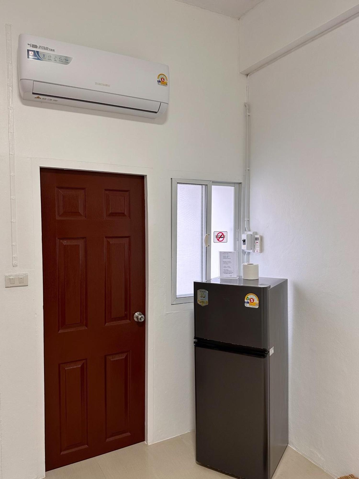 Inn Bansuanrimnam Pakchong 2*