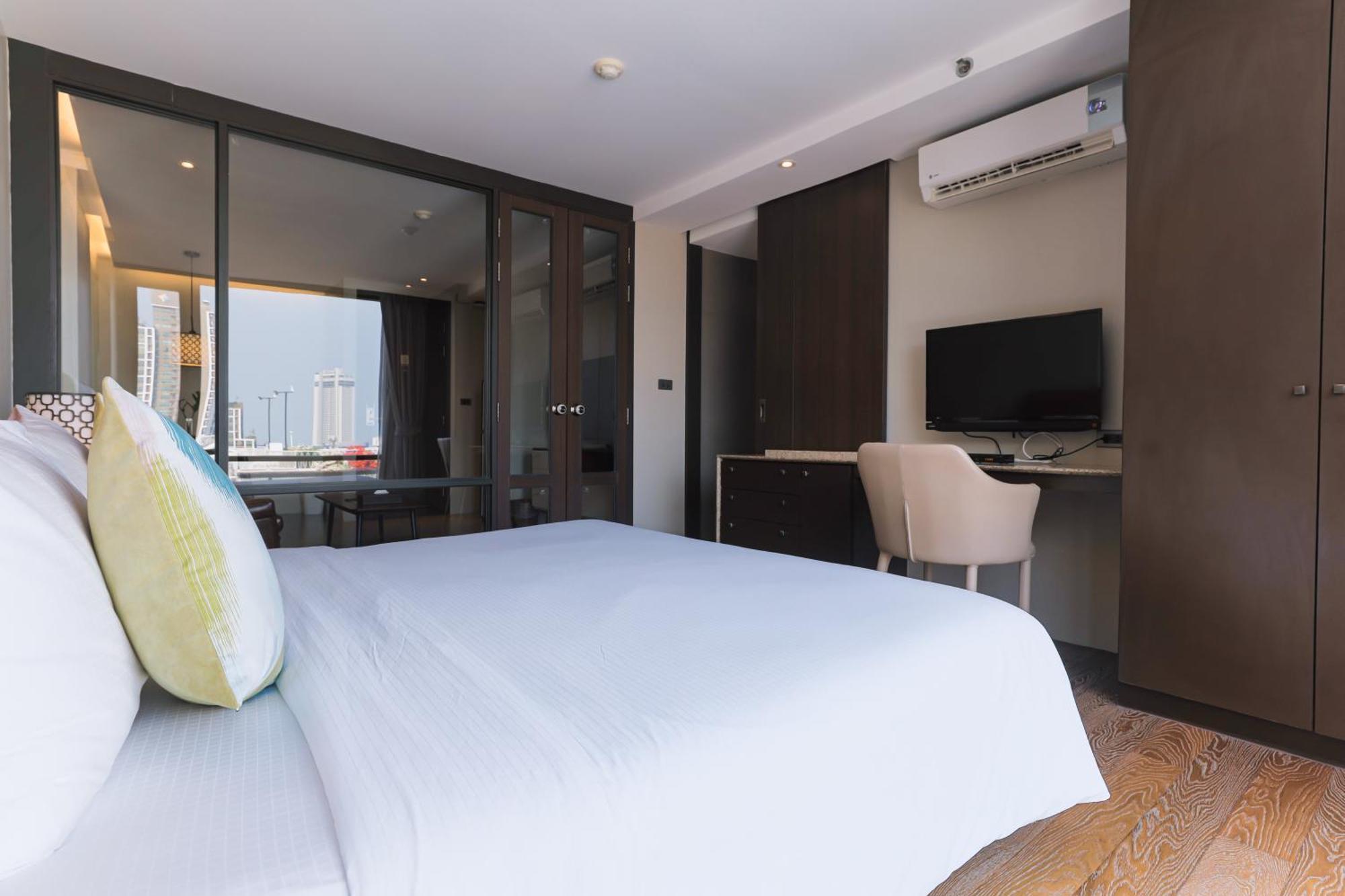 Aparthotel Balcony Courtyard Sriracha & Serviced 5*