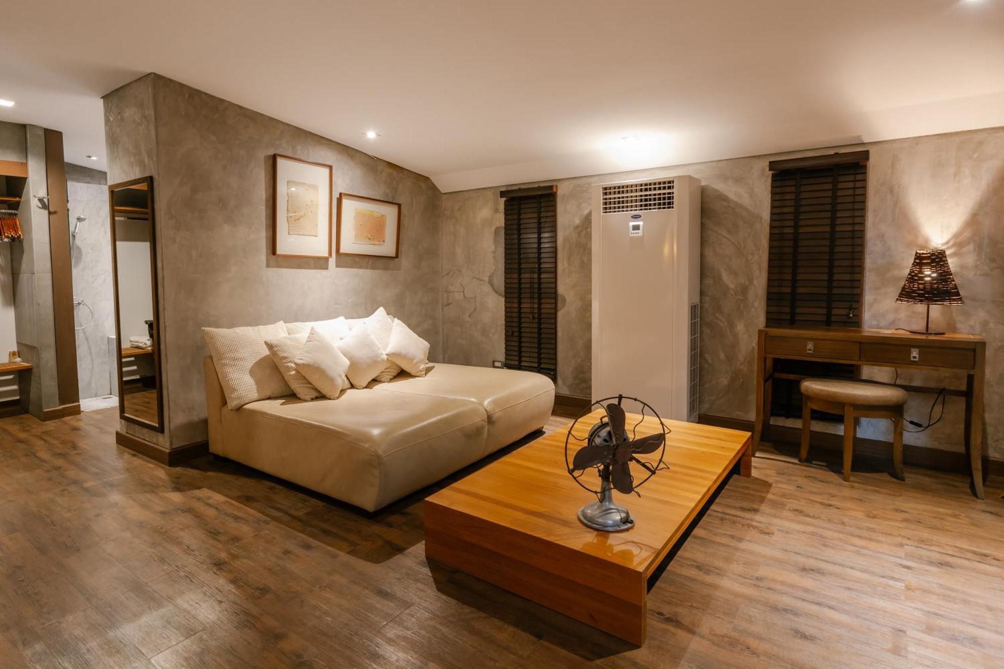Resort The At Polo Escape