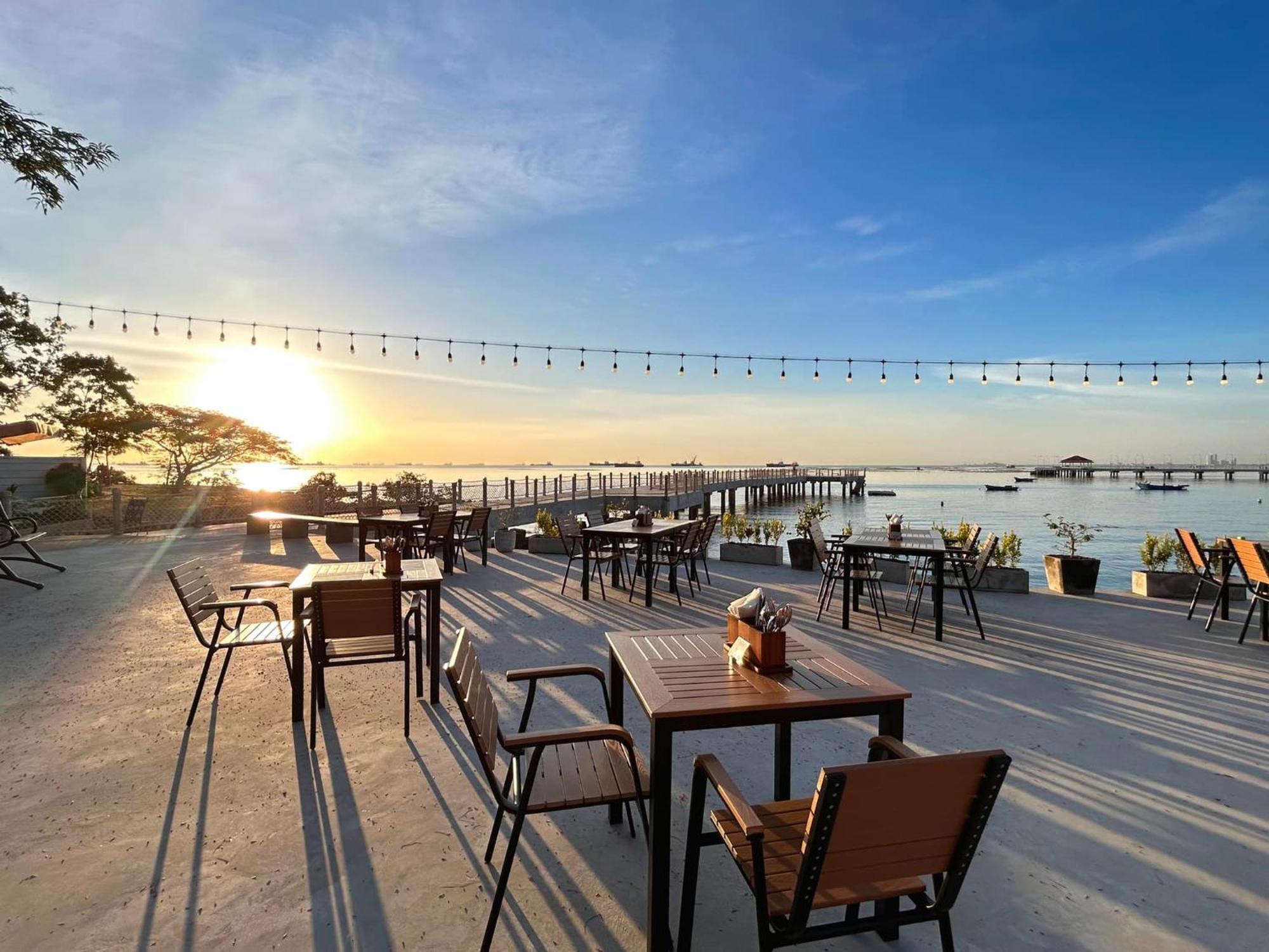 Centara Sonrisa Residences & Sriracha 4*
