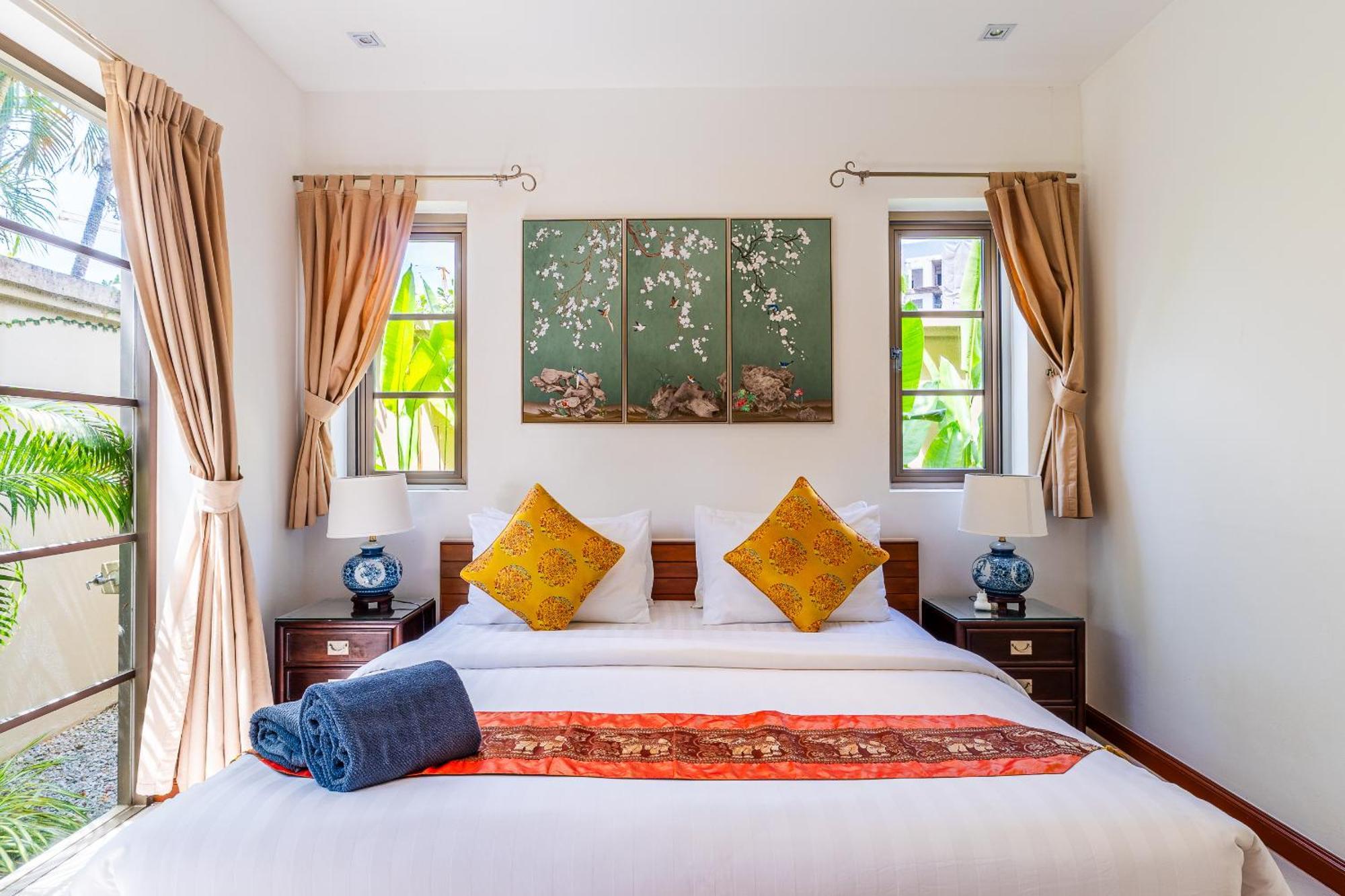 The - Private Retreat, 10-min Walk To Bangtao Villa Phuket