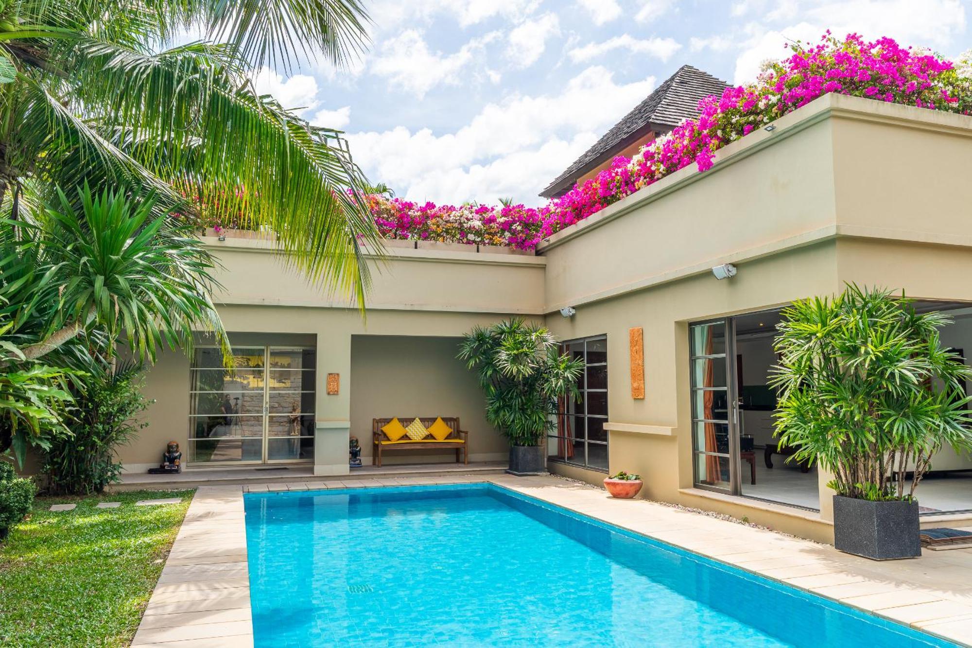 The - Private Retreat, 10-min Walk To Bangtao Villa *