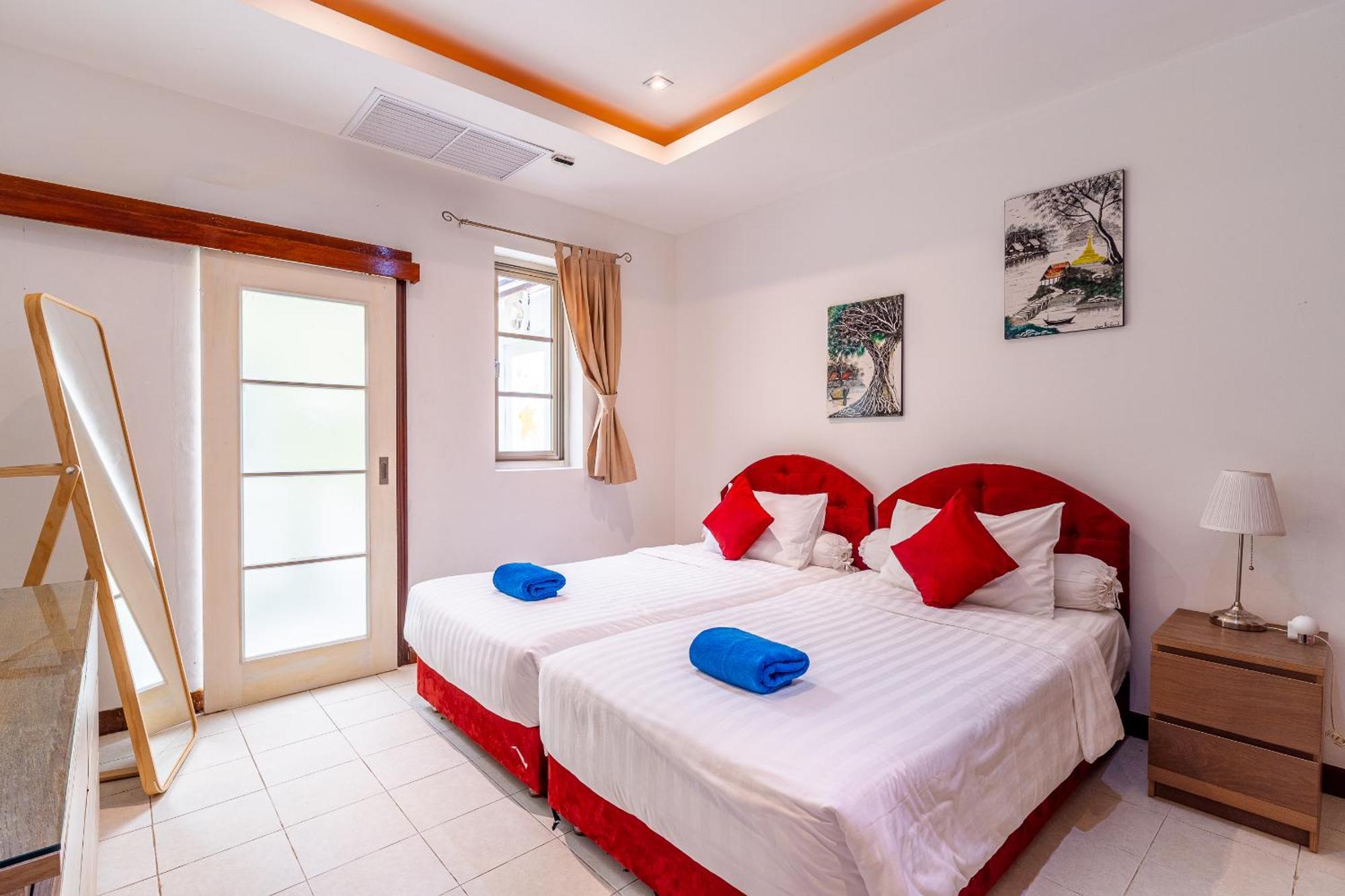 Villa The - Private Retreat, 10-min Walk To Bangtao Phuket