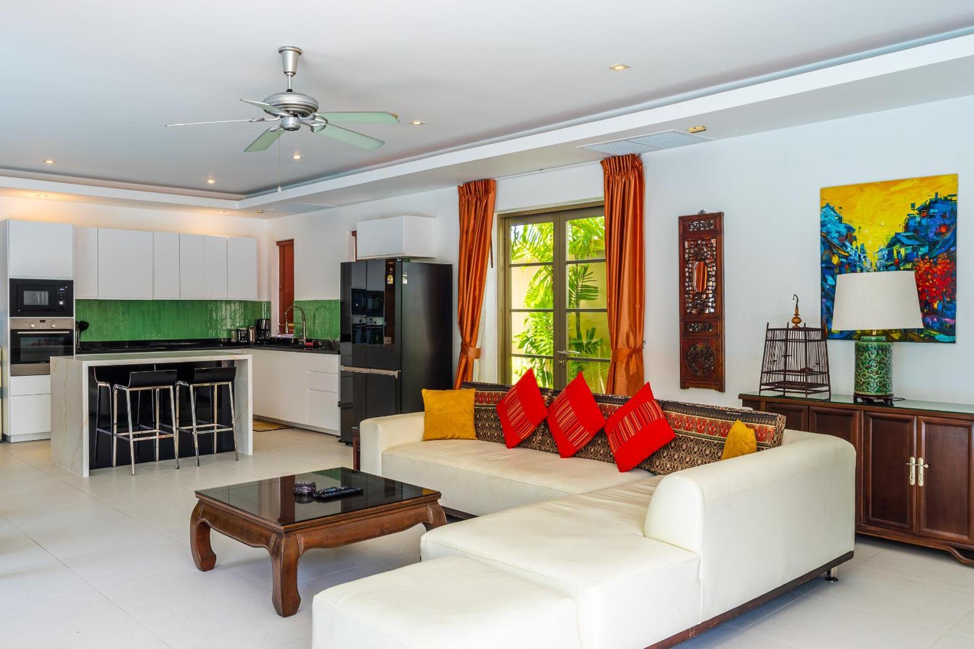 The - Private Retreat, 10-min Walk To Bangtao Villa