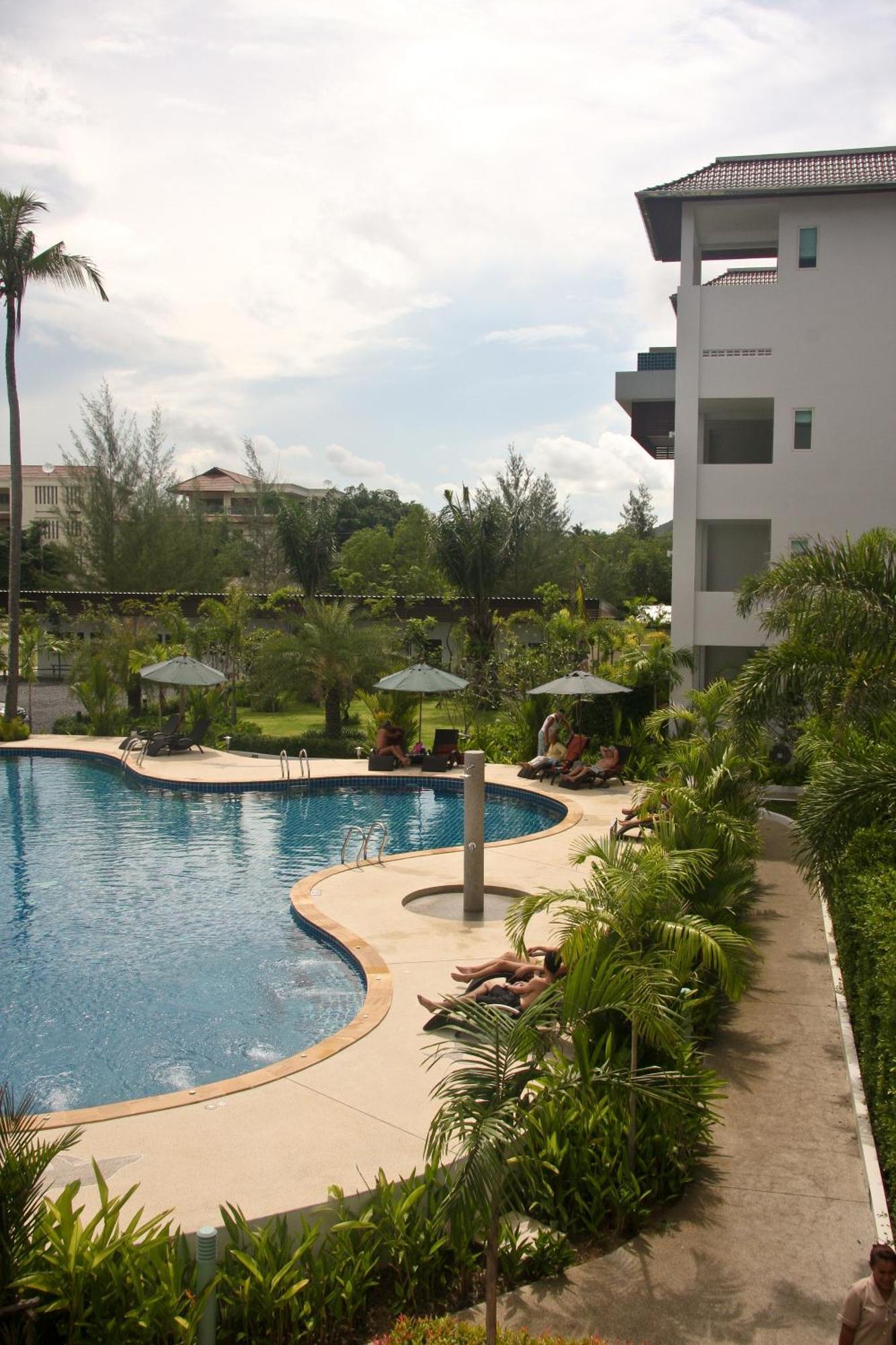 Resort Bangtao Tropical And Ban Lum Fuang