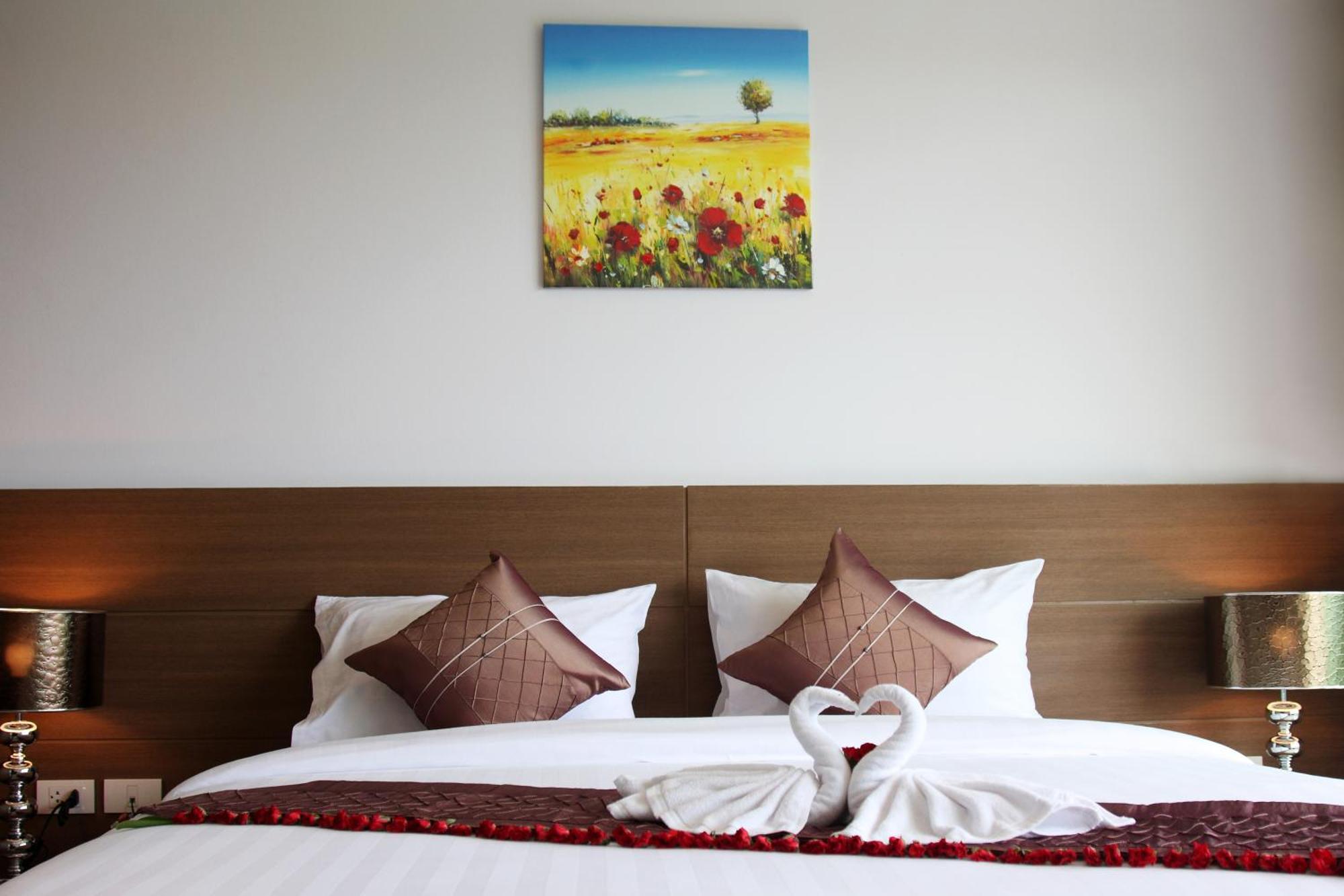 Bangtao Tropical And Resort Ban Lum Fuang