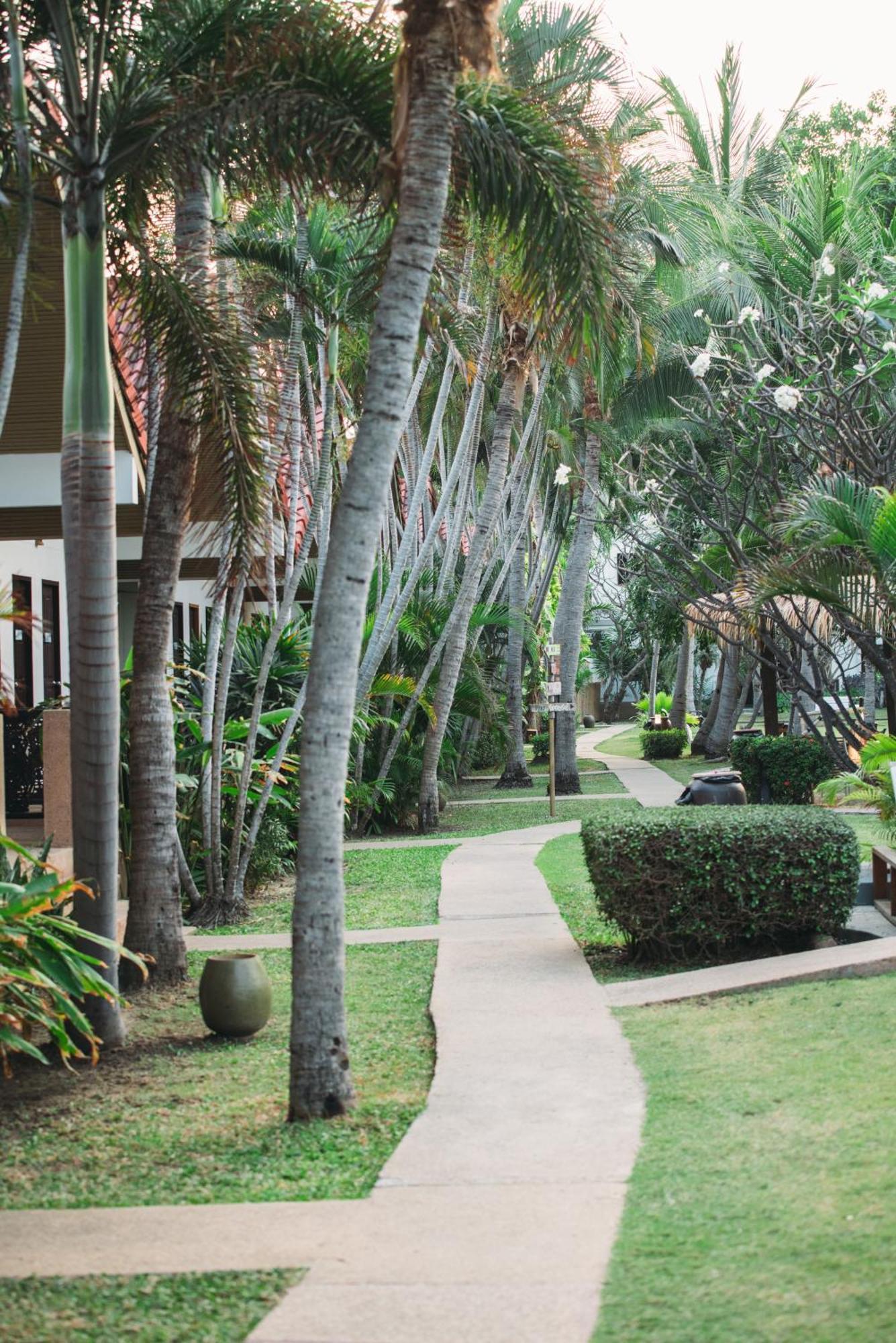 Dolphin Bay 3* Sam Roi Yot