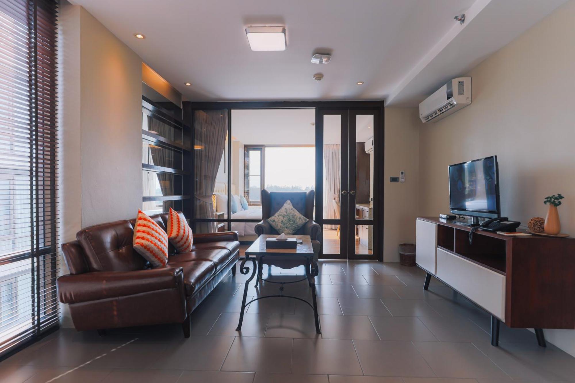 Balcony Courtyard Sriracha & Serviced Aparthotel 5*