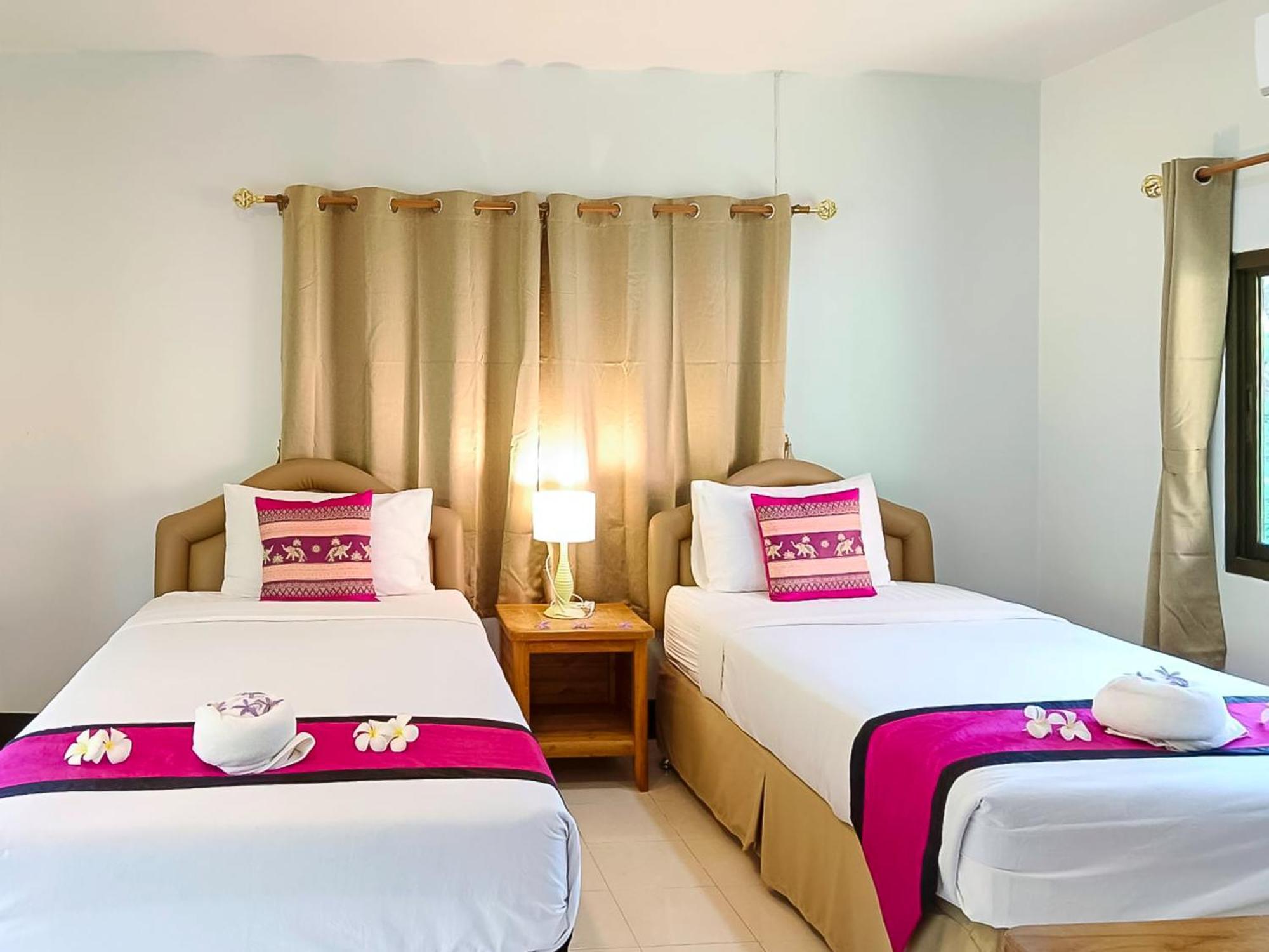 Saitharn Iyara Hotel 3*