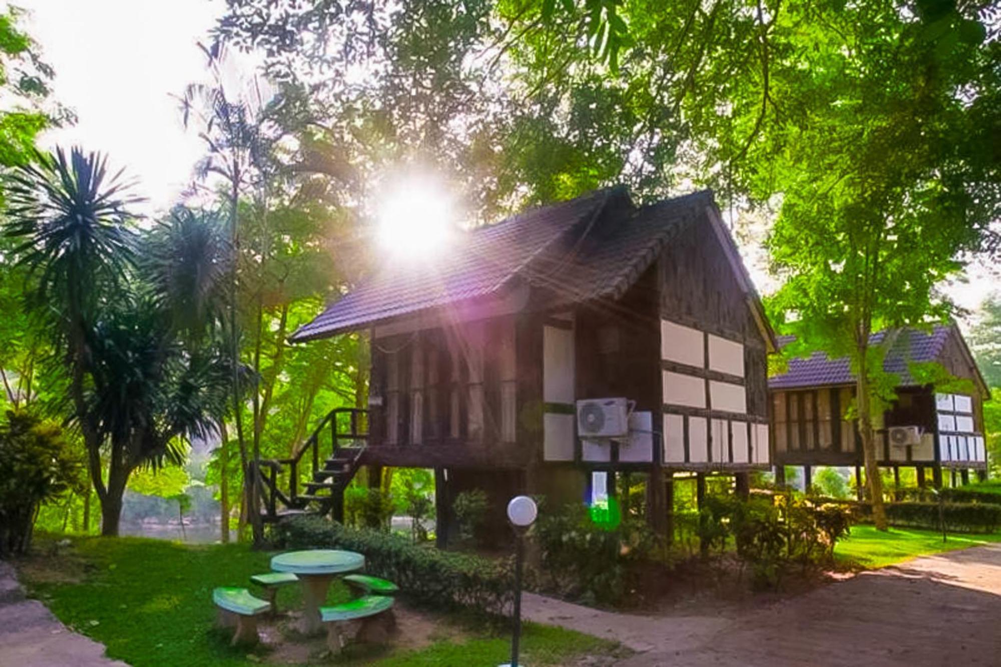 Saitharn Iyara Hotel
