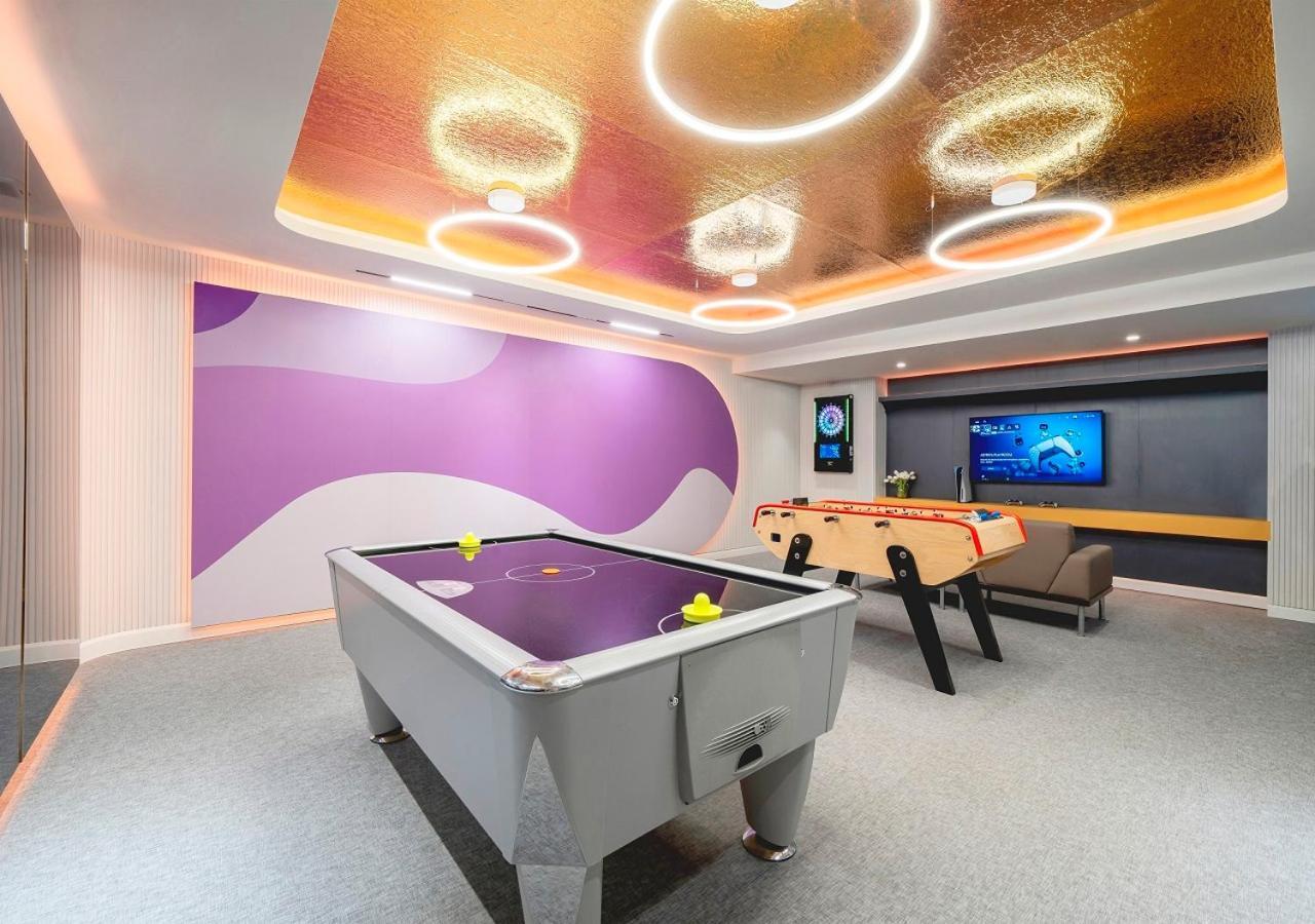 Centre Point Sukhumvit 10 Hotel 4*