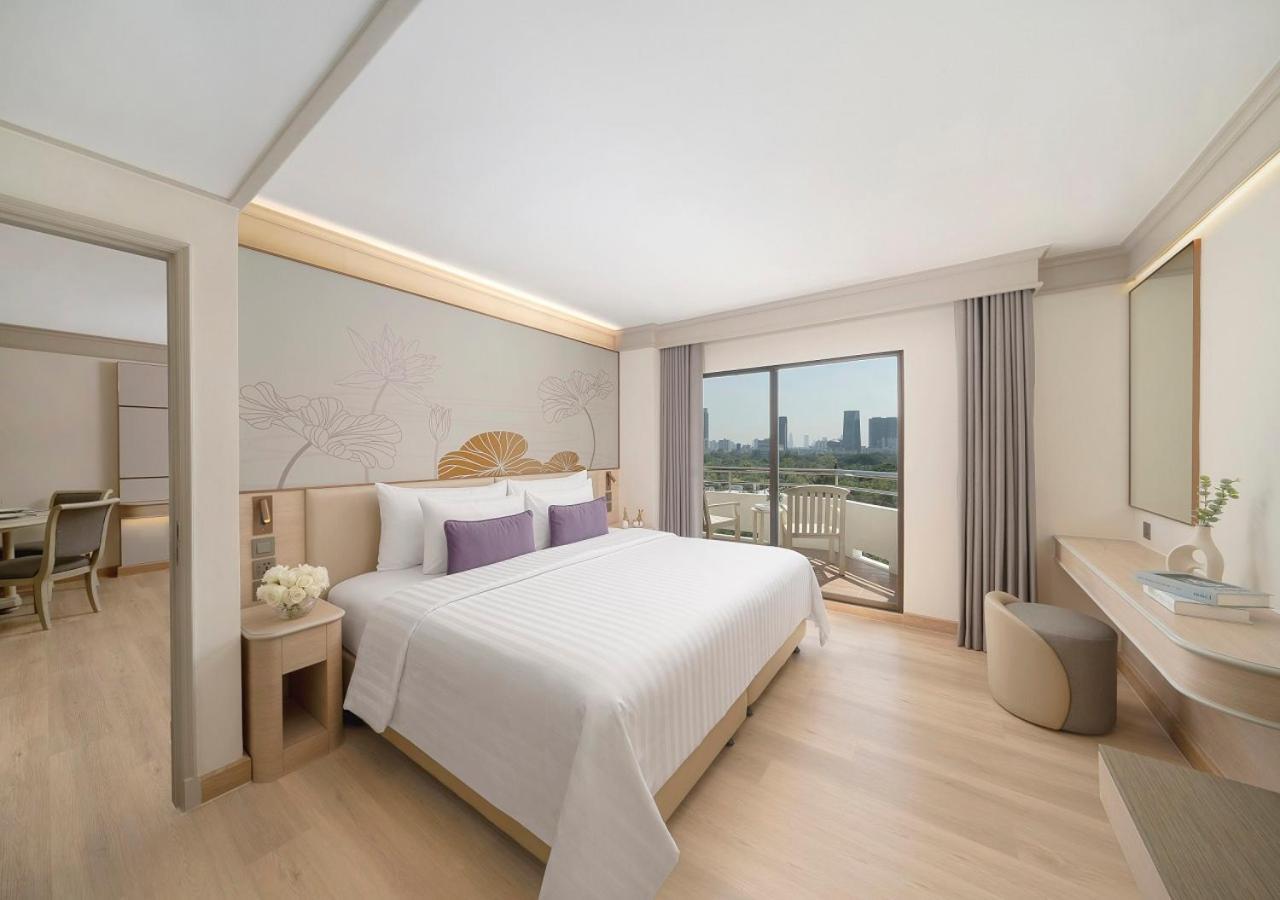 Centre Point Sukhumvit 10 Hotel