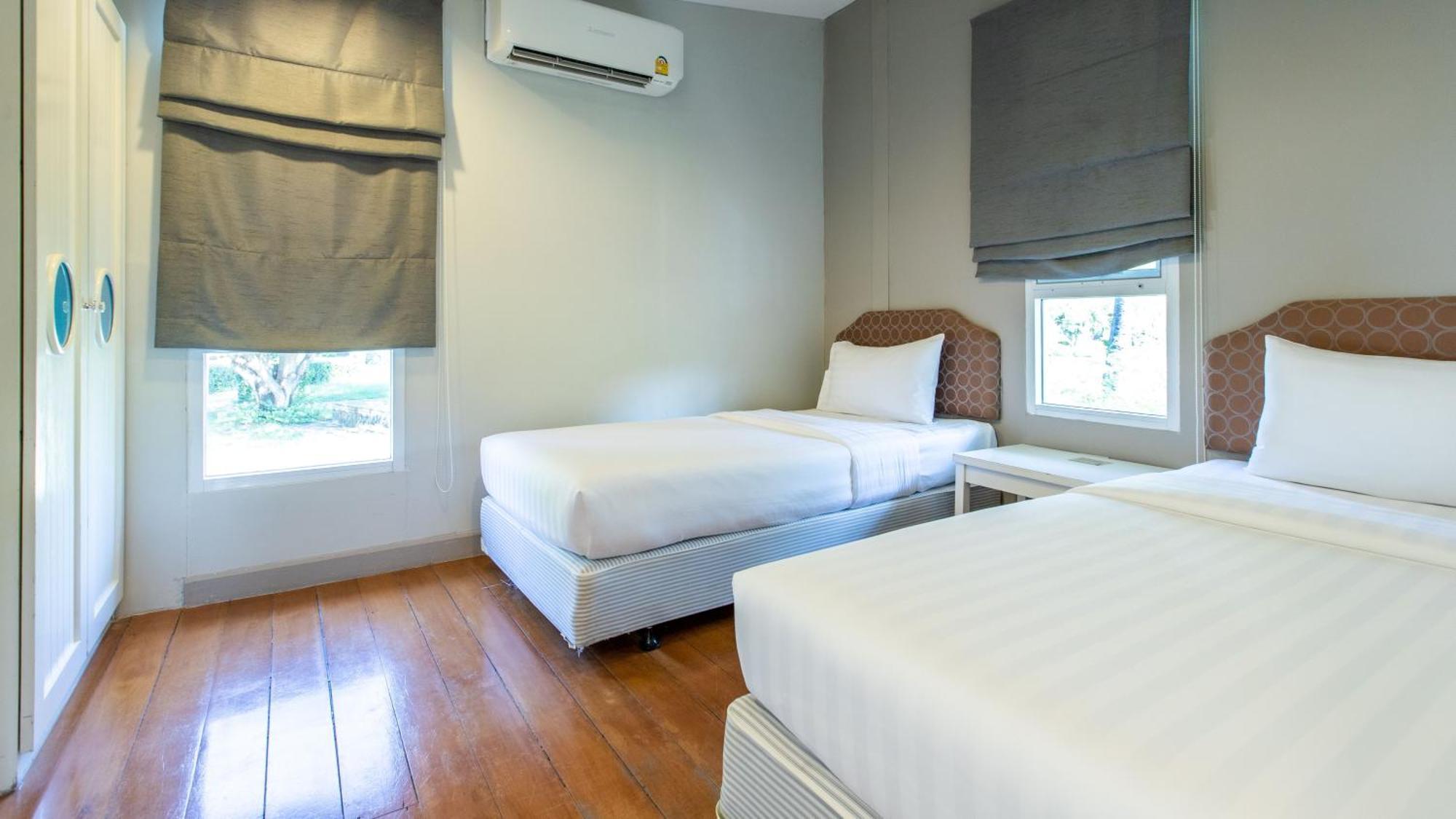 Bangsaen Heritage Hotel 4*