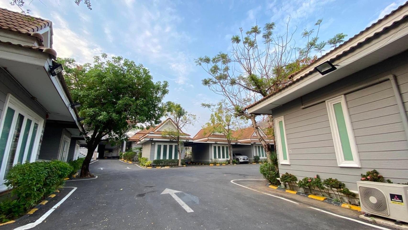 Baan Dara Resort