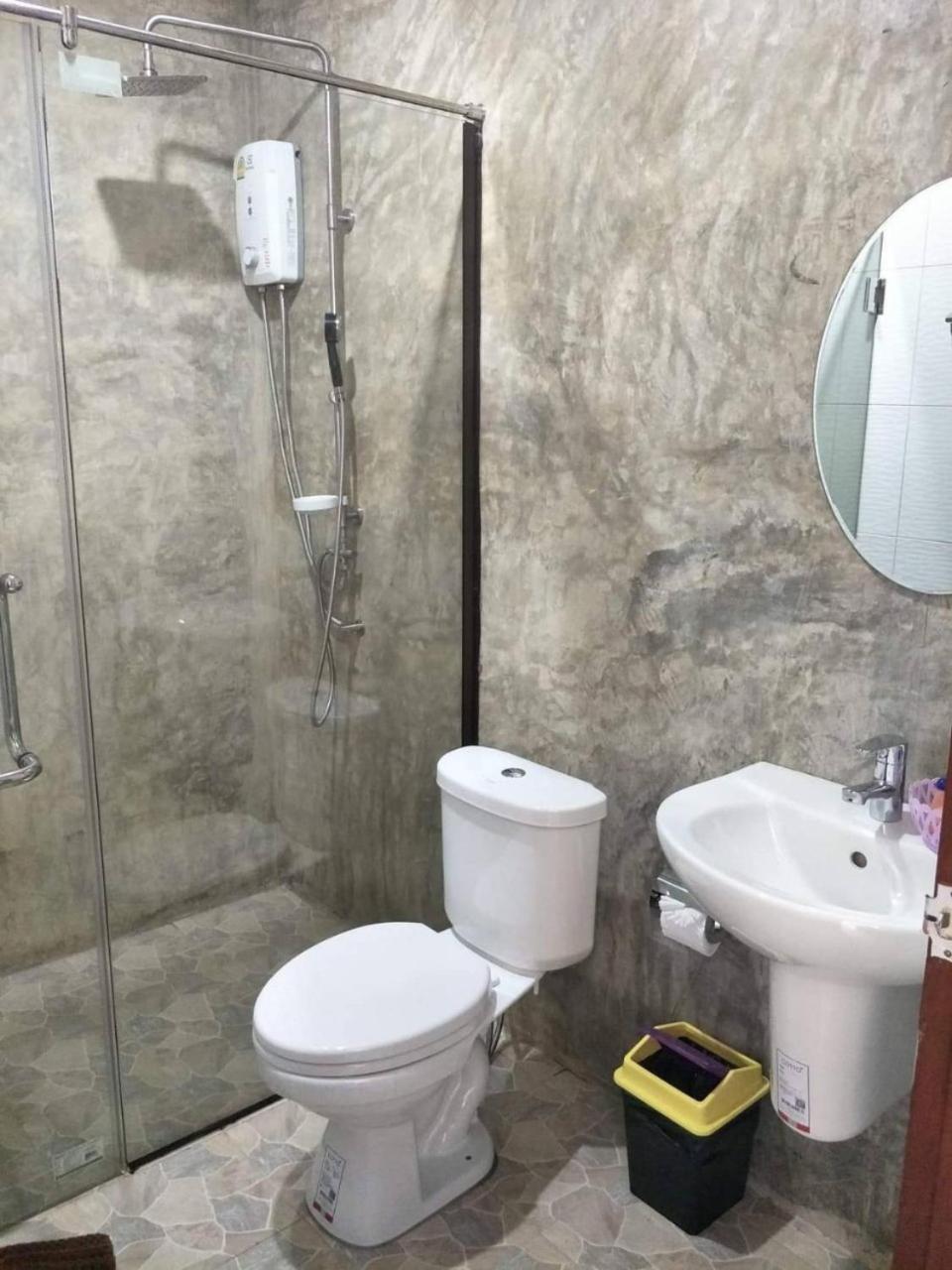 Hotel The Aireen