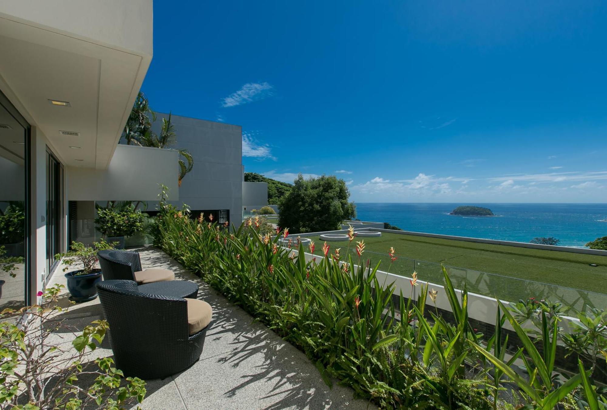 The Heights Penthouse Ocean View A11 Near Apartment