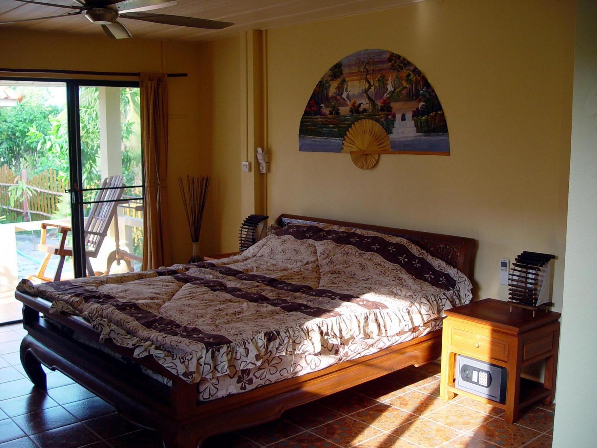 Buffalo Bay Vacation Club 3* Koh Phayam
