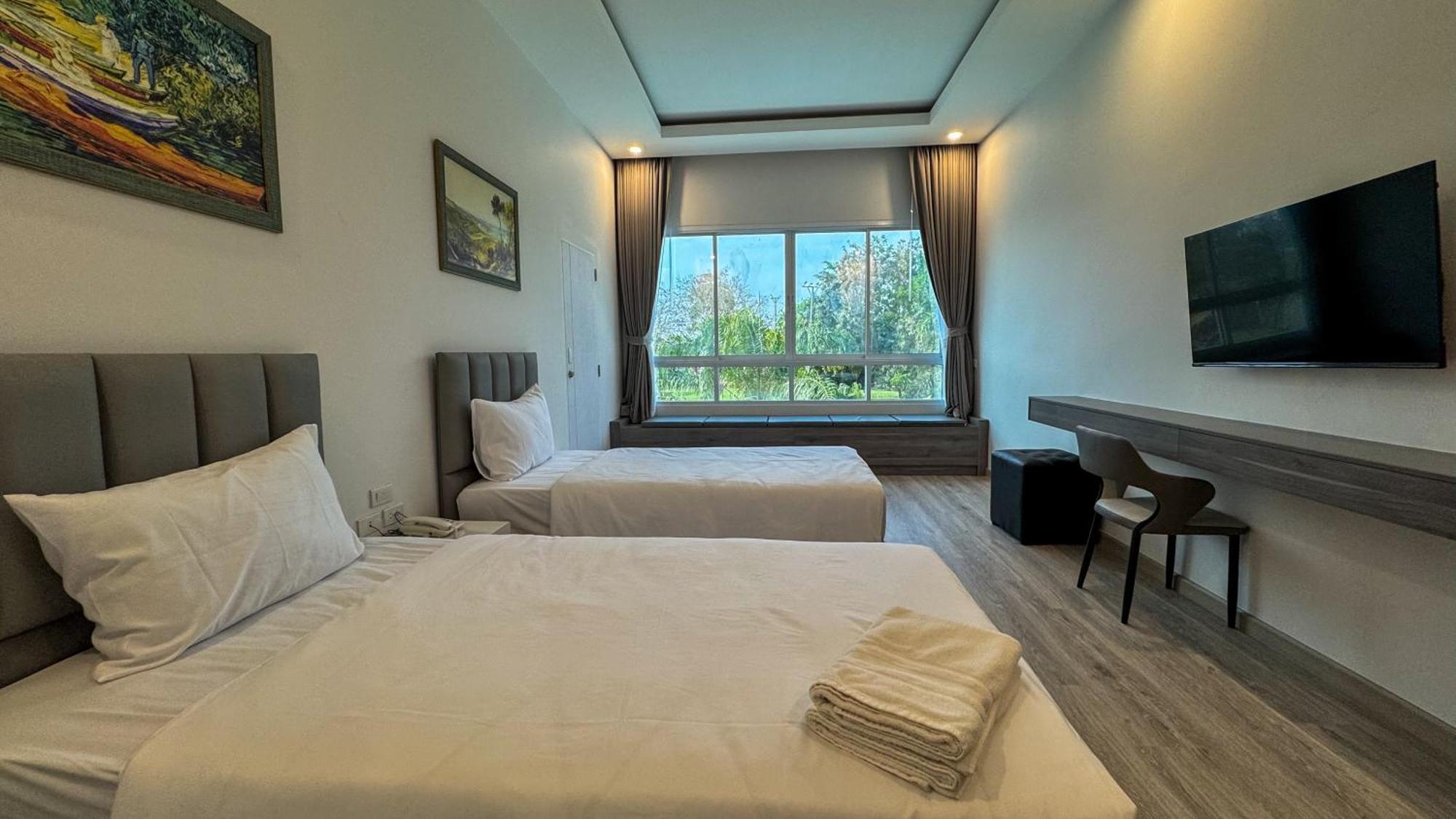 Hotel Baan Suan Khun Ta And Golf Ubon Ratchathani