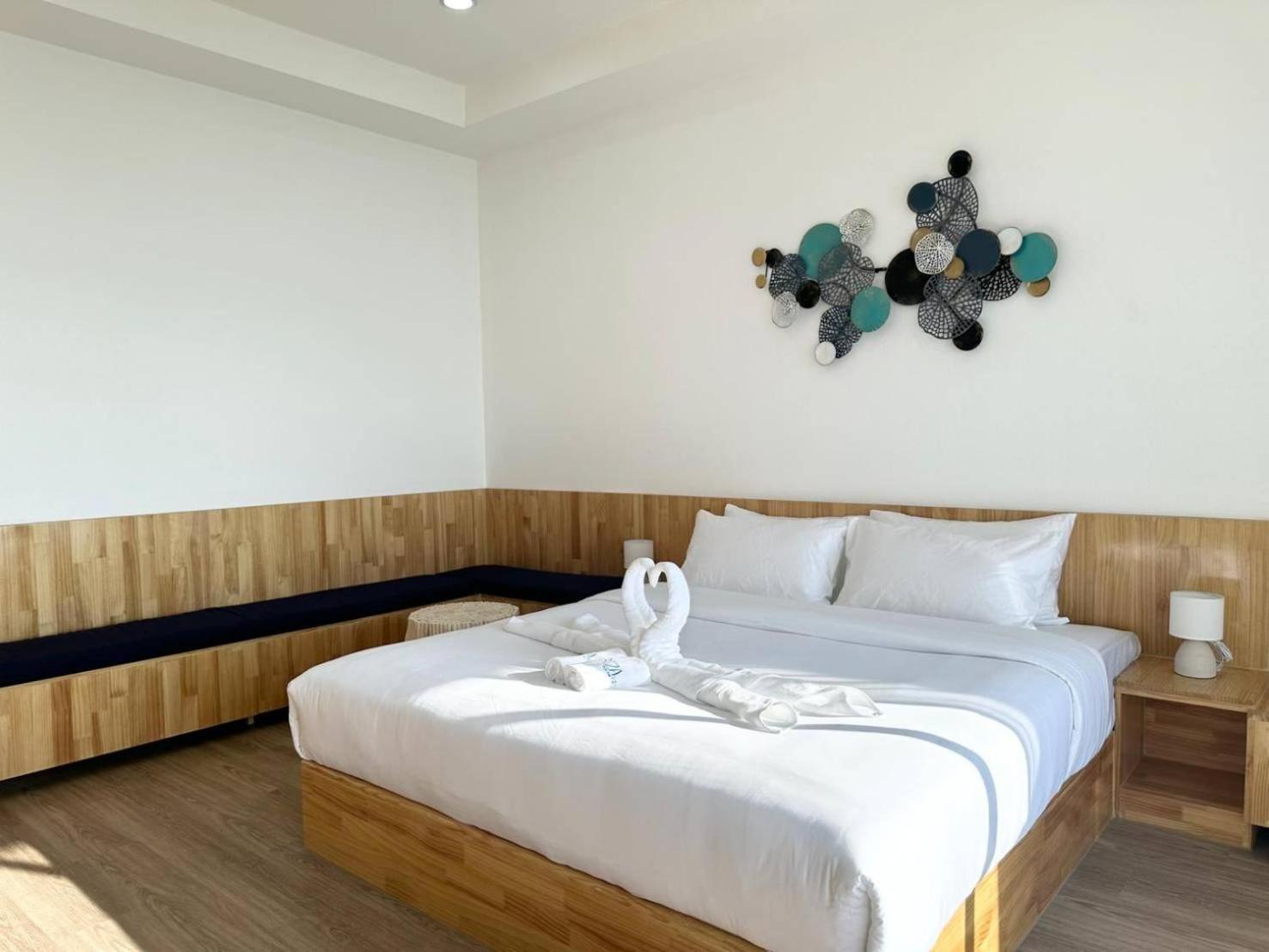 Hotel Ibiza Club Koh Tao