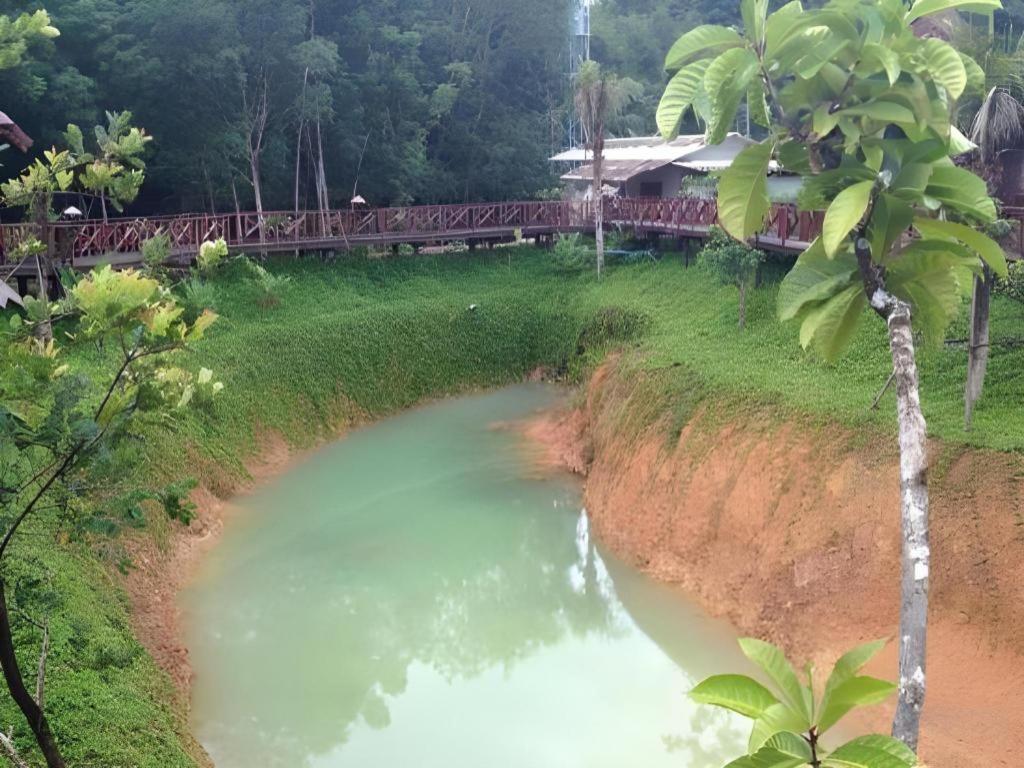Burilamplai Resort Thung Yai