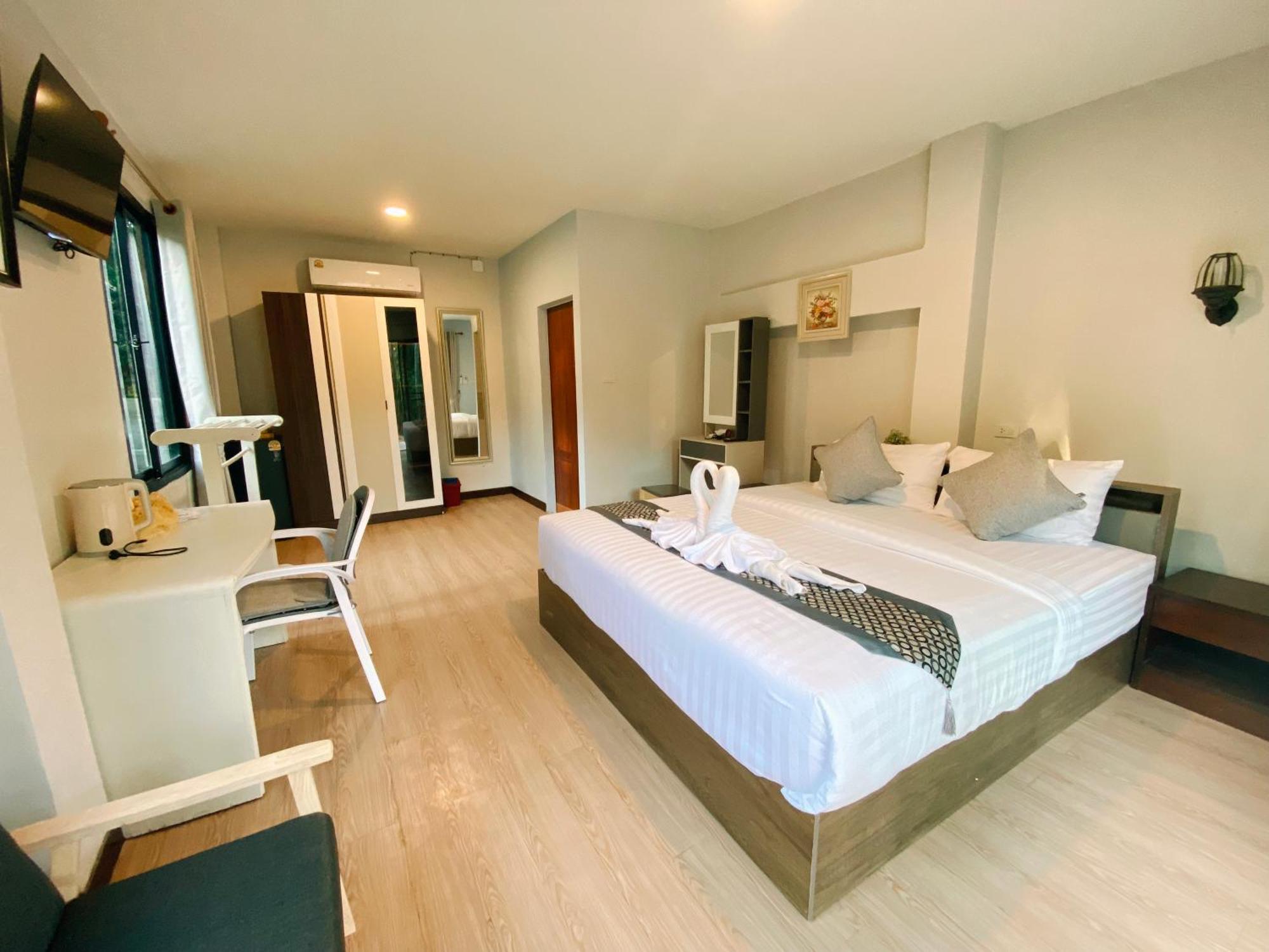 Velora Bay * Koh Jum