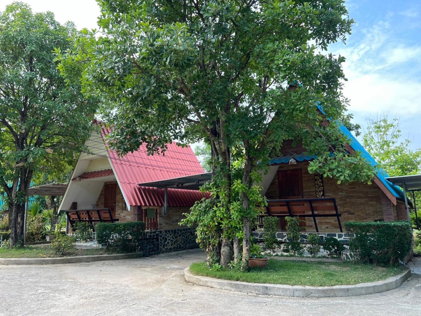 Resort Pijittra *