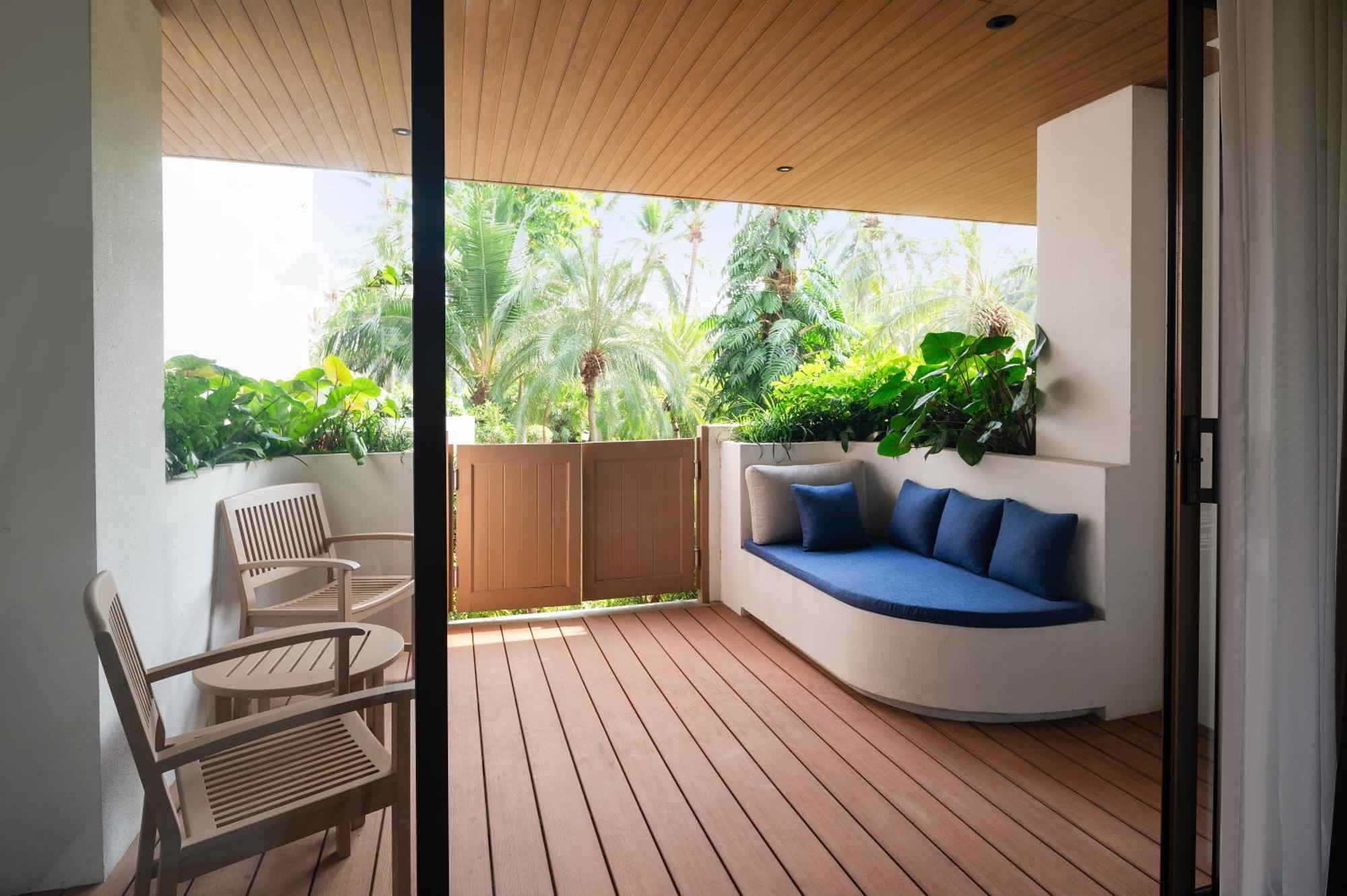 Resort The Tide Bang Saen