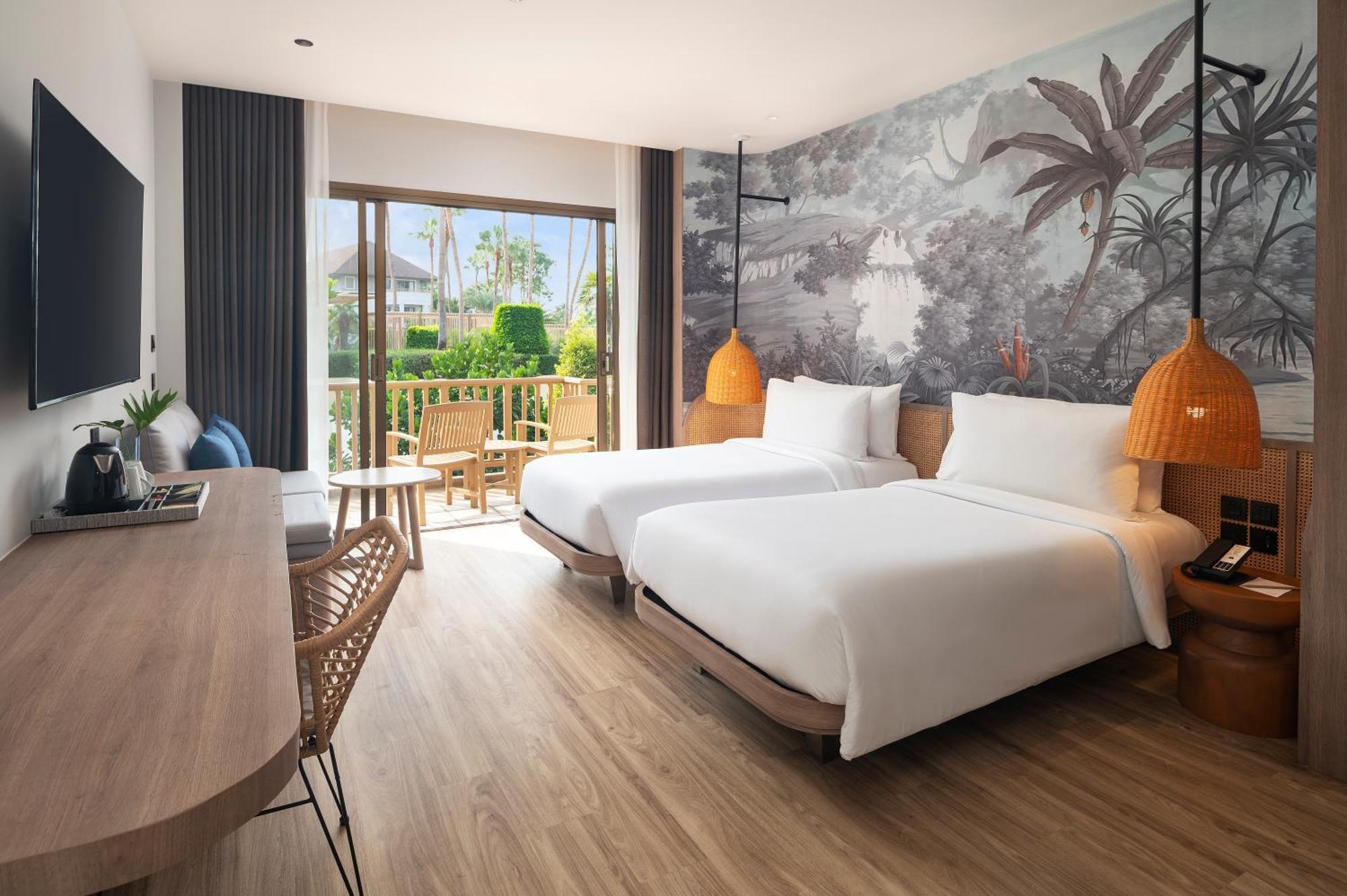 Resort The Tide 4*
