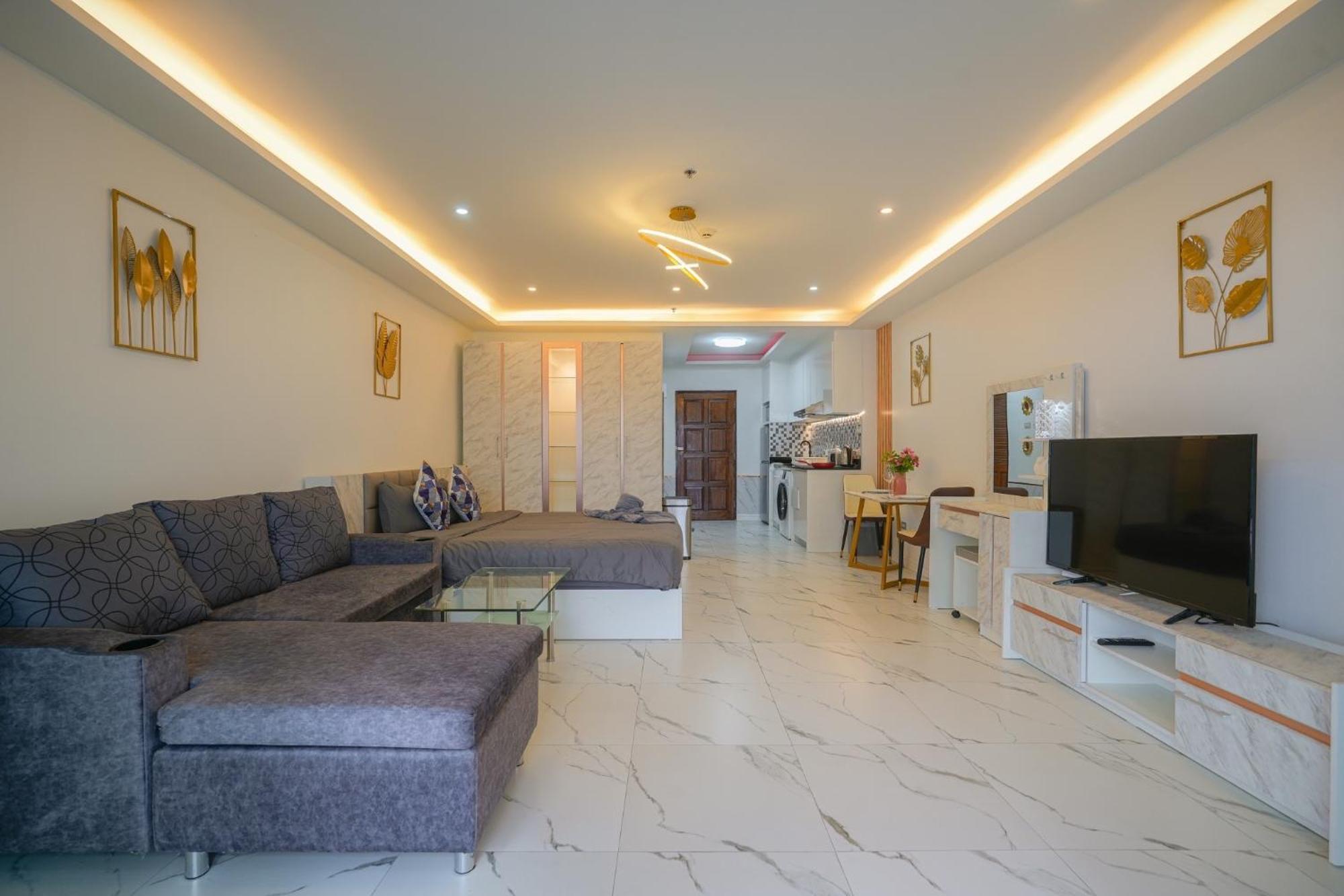 Jomtien Seaview At View Talay 5 ,big Pool Apartment *
