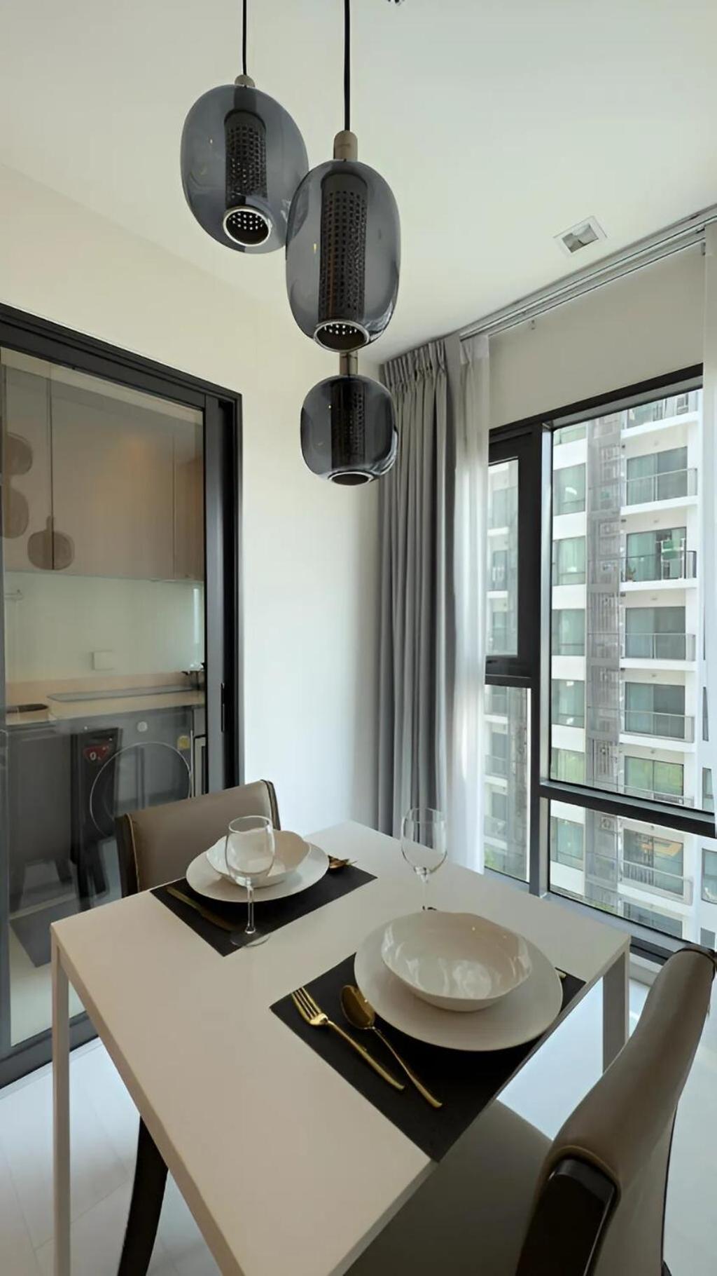 Apartment Luxury With Train Access *