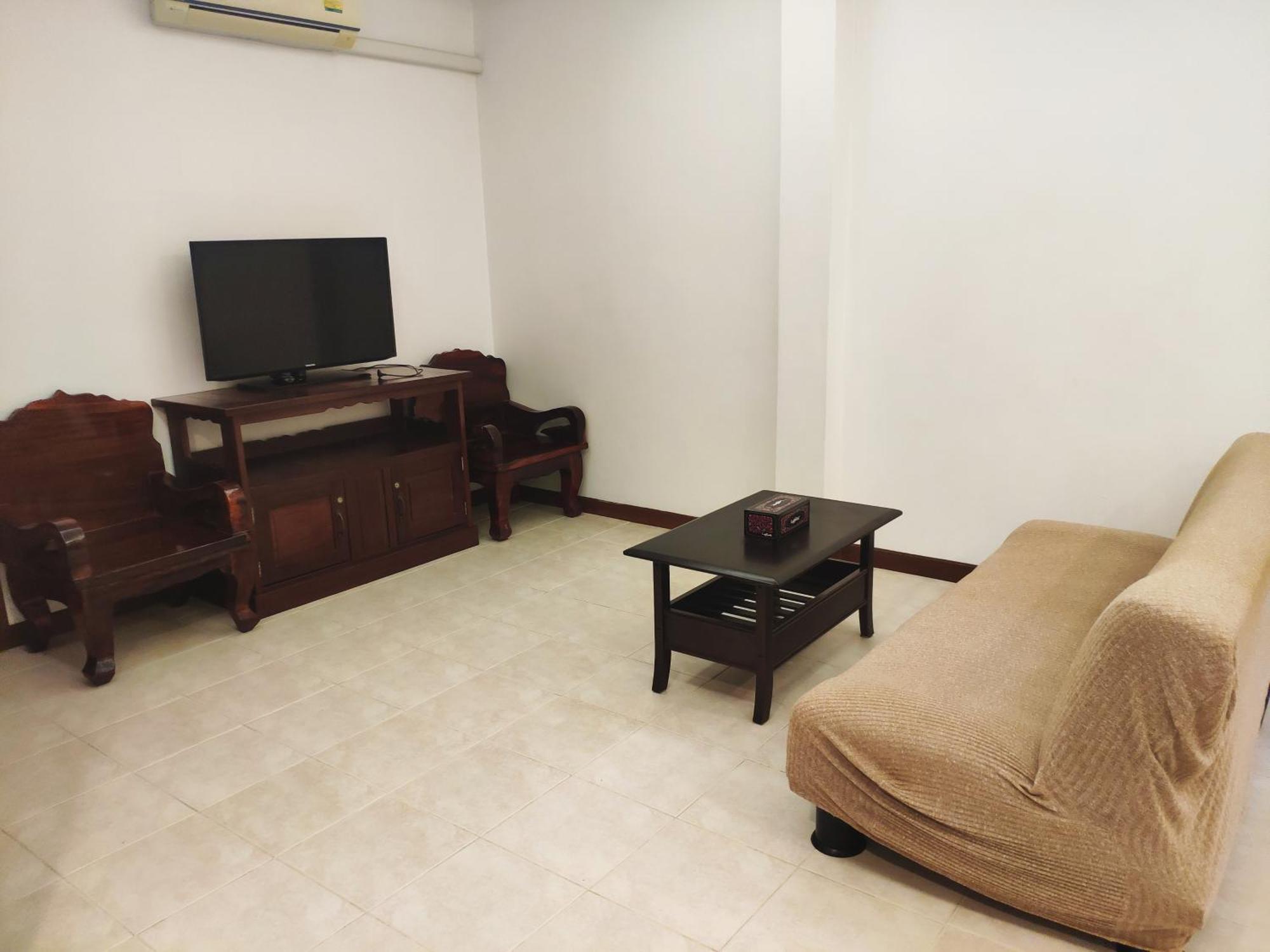 Samui Life Apartment *