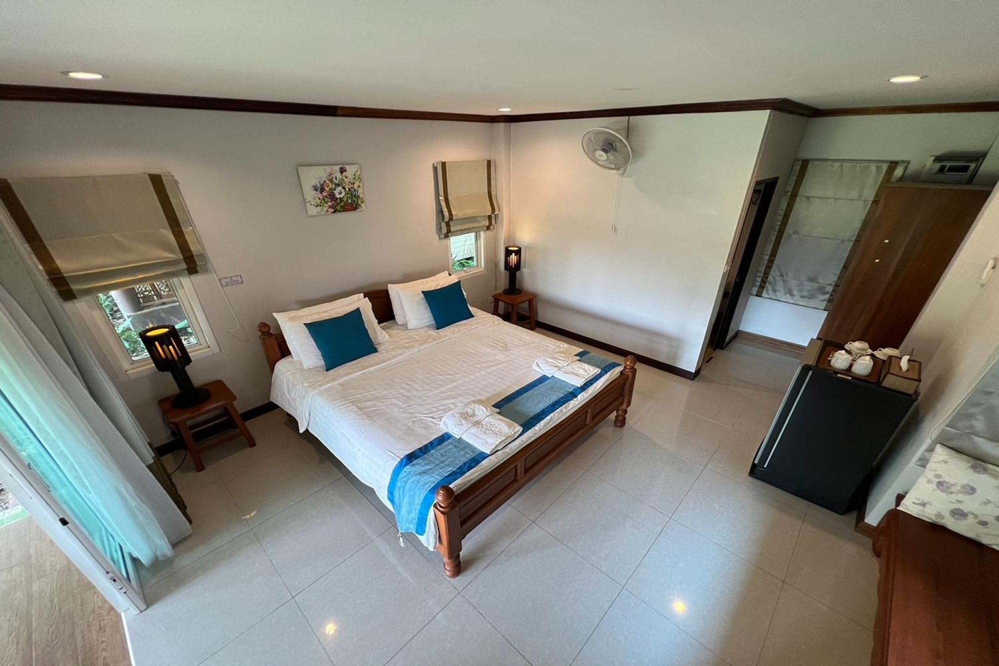 Baan Nam Pen Resort 3*