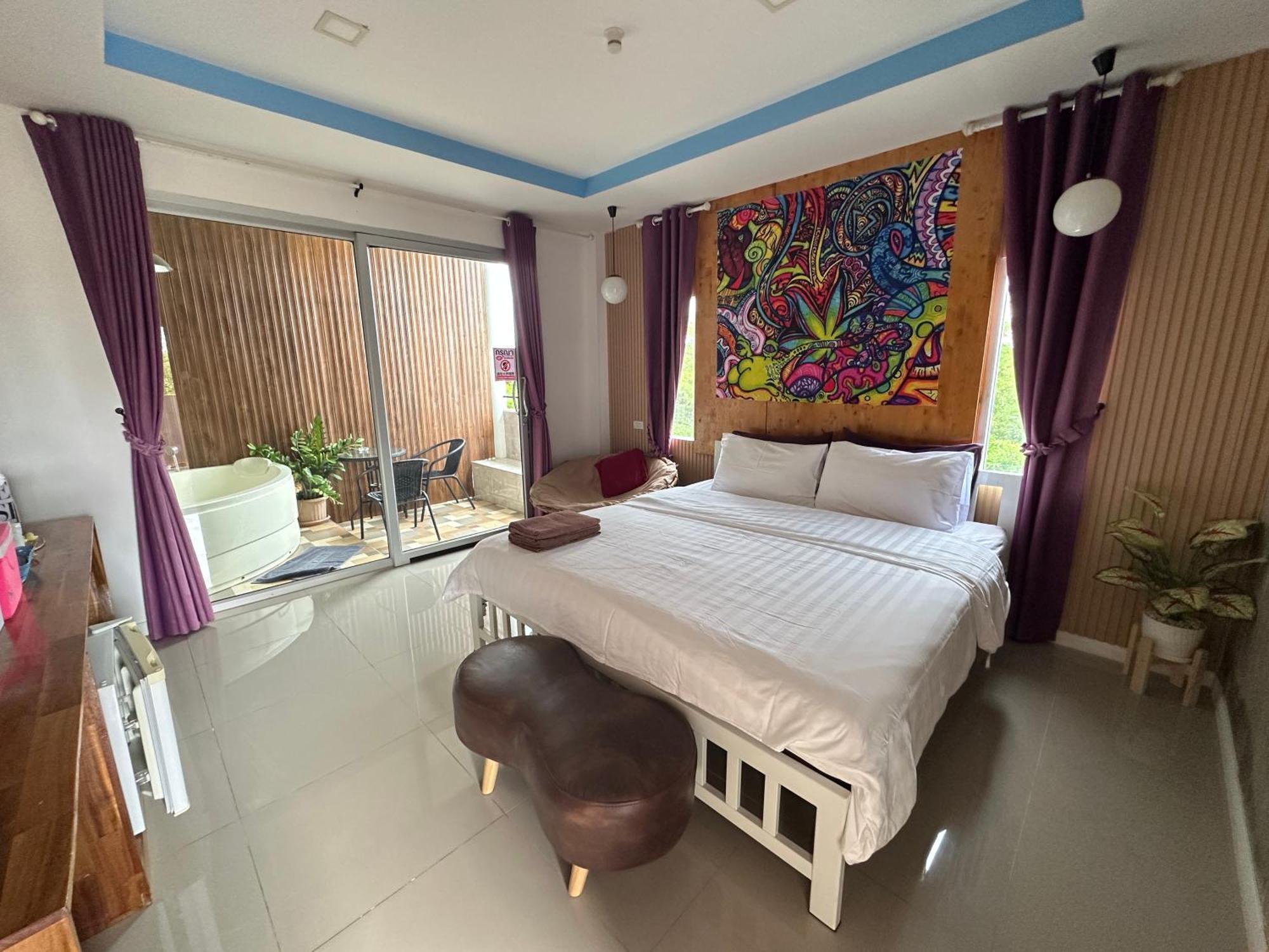 Resort Jingle Bells Ko Lan