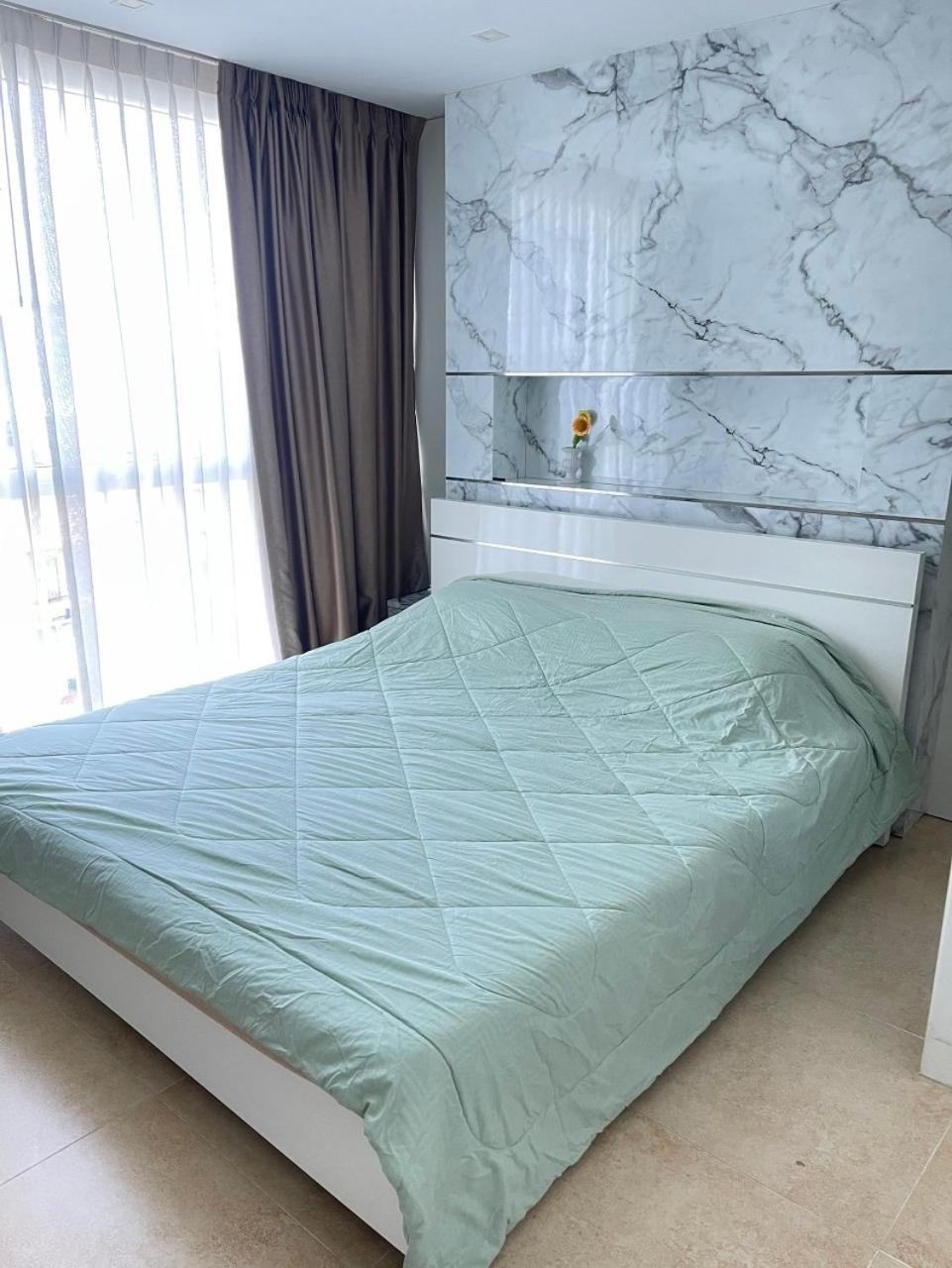 2 Bedrooms Near Pattaya