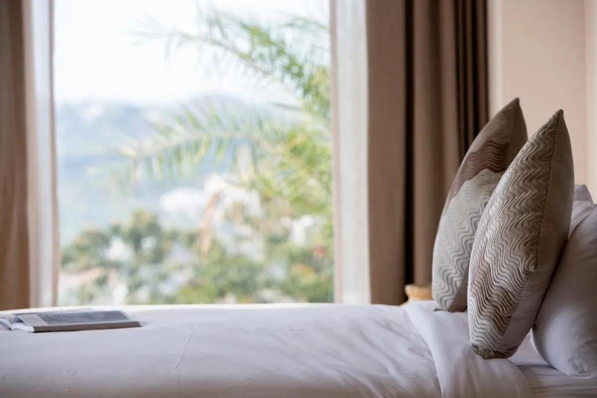 Raphy - Palatial & Luxurious Retreat Pousada Koh Samui