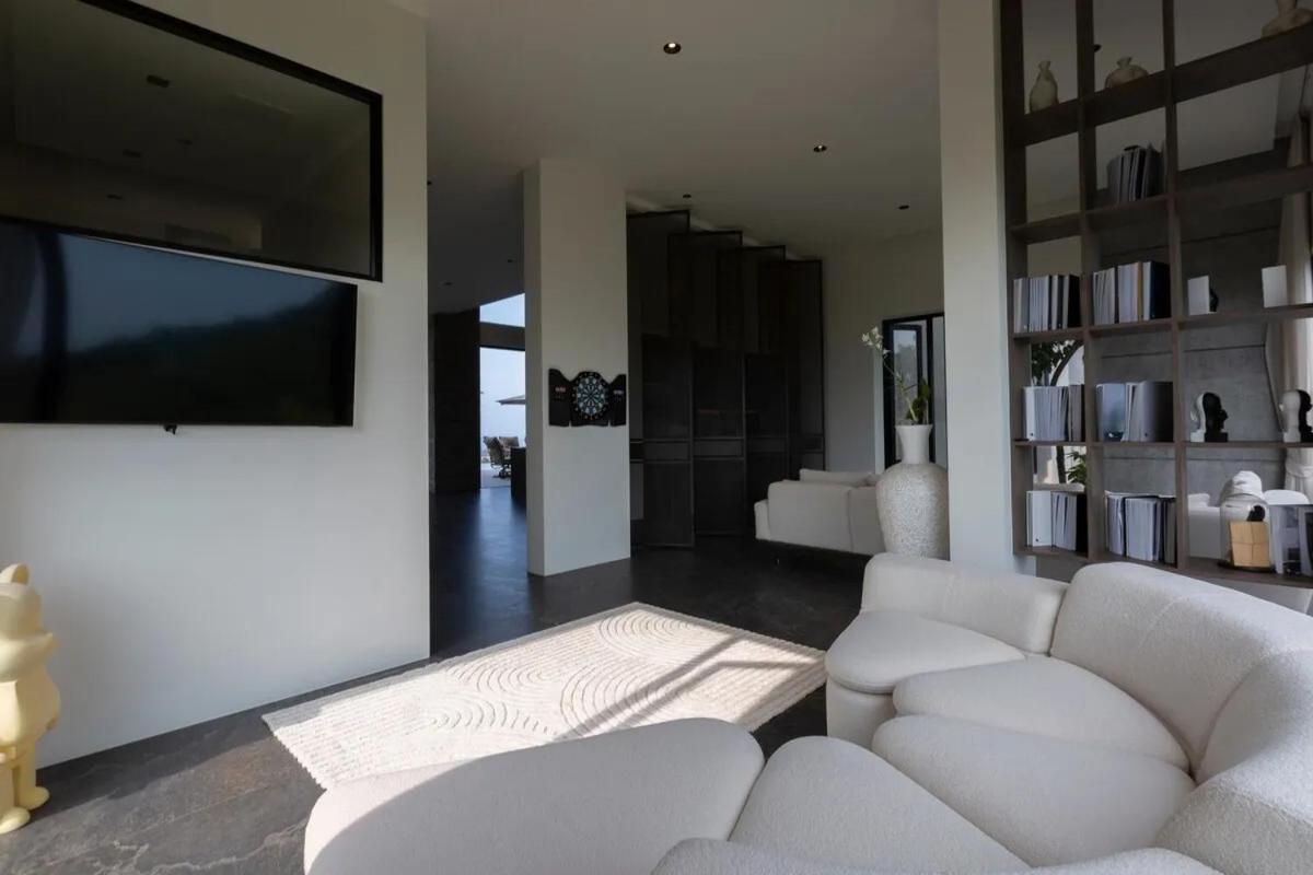 Raphy - Palatial & Luxurious Retreat Pousada Koh Samui