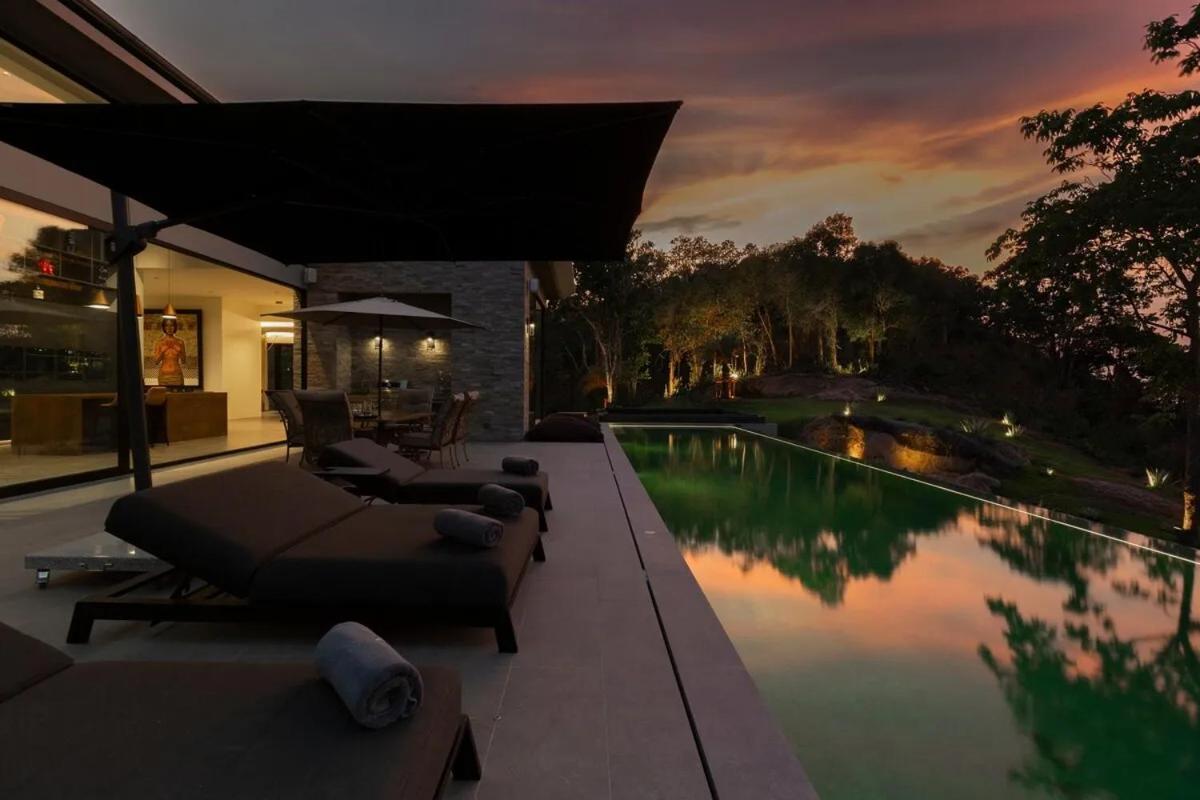 Raphy - Palatial & Luxurious Retreat Pousada *