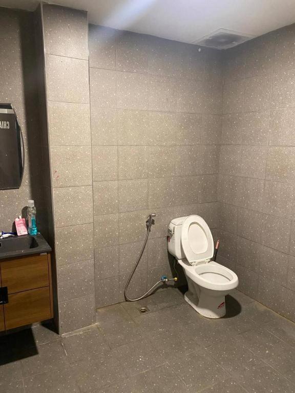 Hood Apartment *