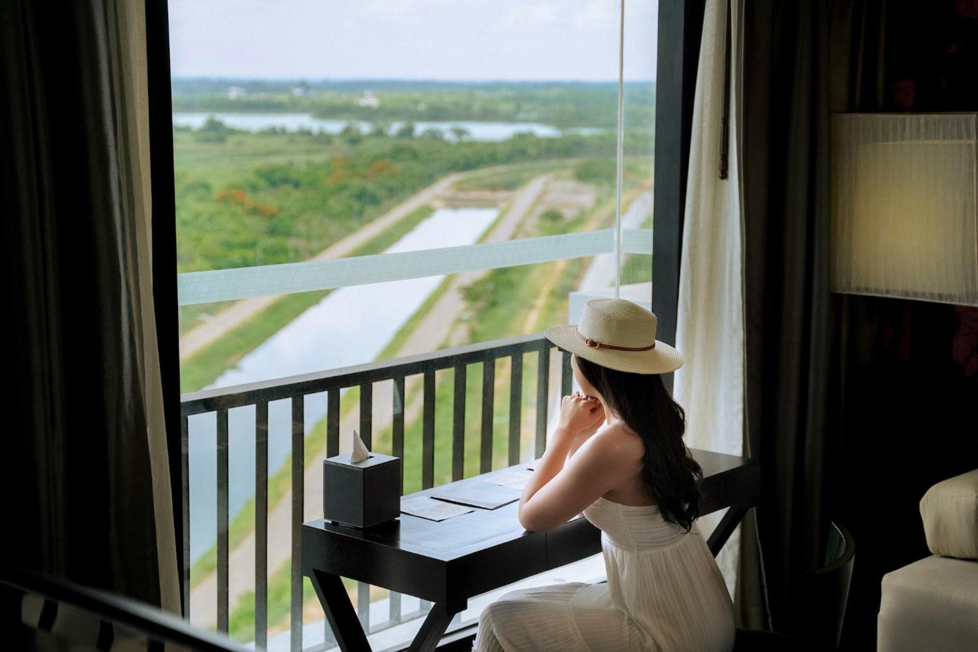 Hotel Avani & Convention Centre
