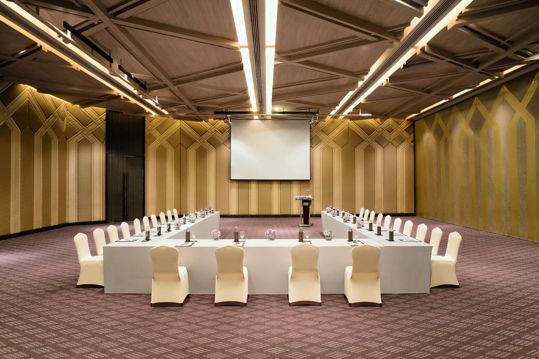 Avani & Convention Centre 5* Khon Kaen