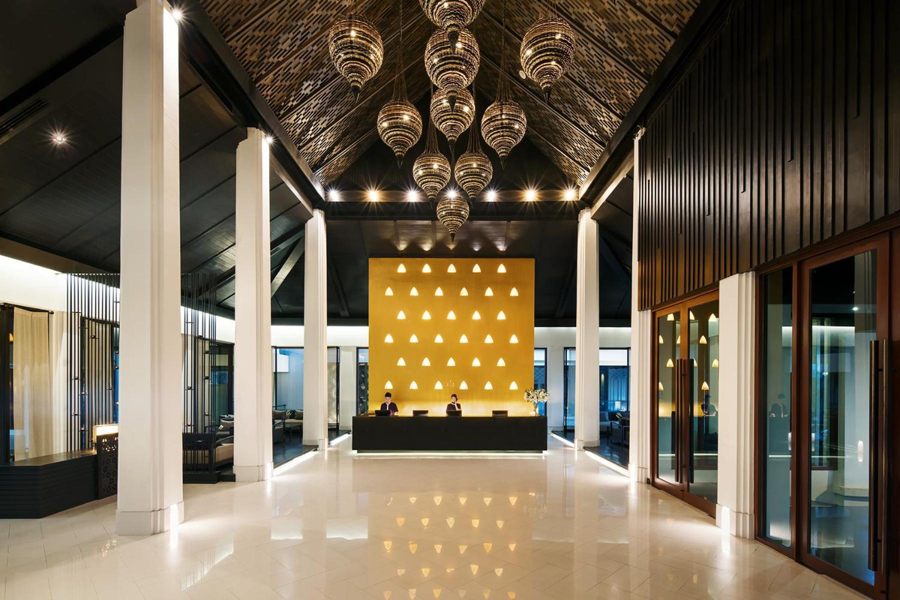 Avani & Convention Centre 5*