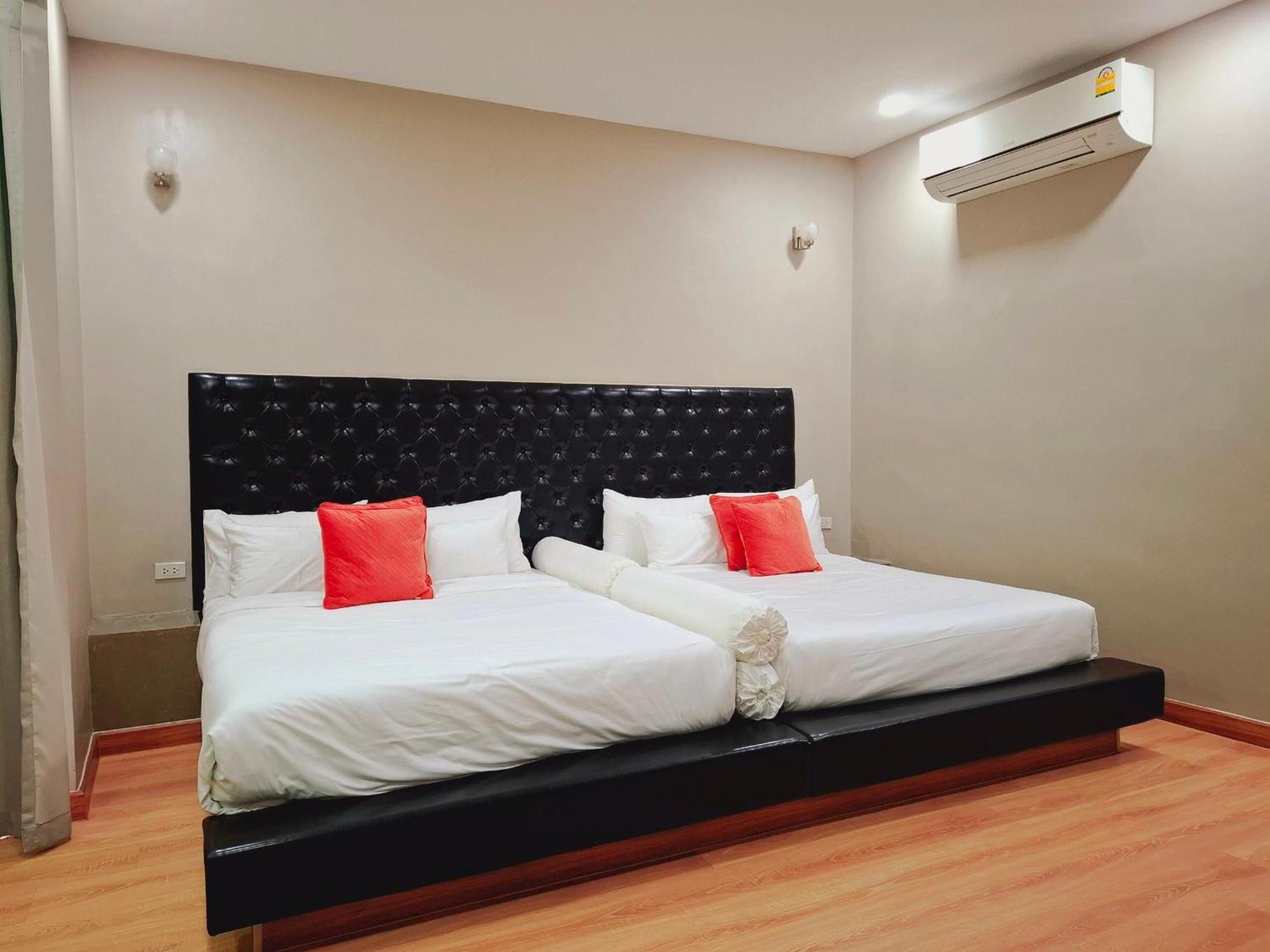 Resort Sawasdee​ Buriram​ Buriram