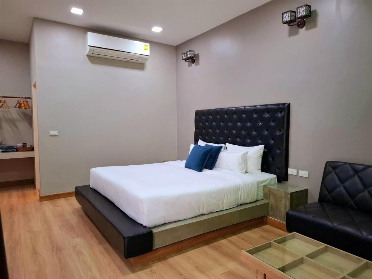 Sawasdee​ Buriram​ Buriram